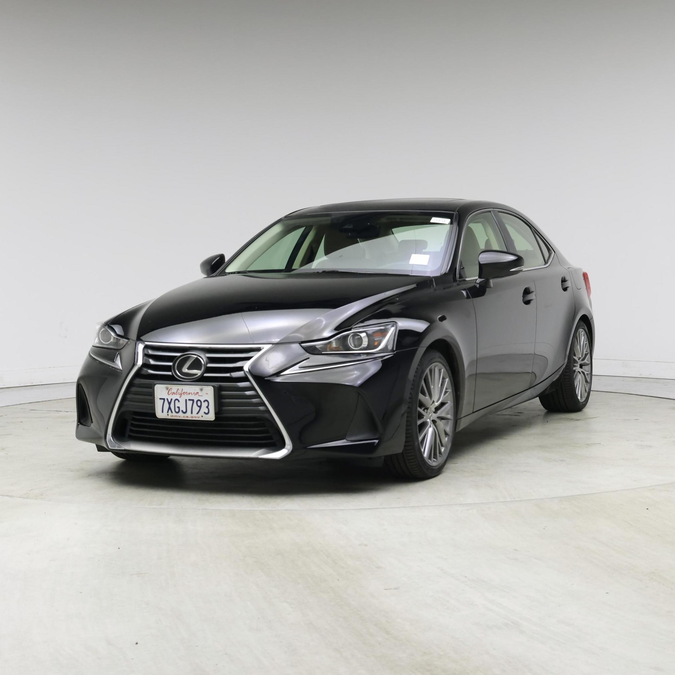 Thumbnail: 2017 Lexus IS - 4