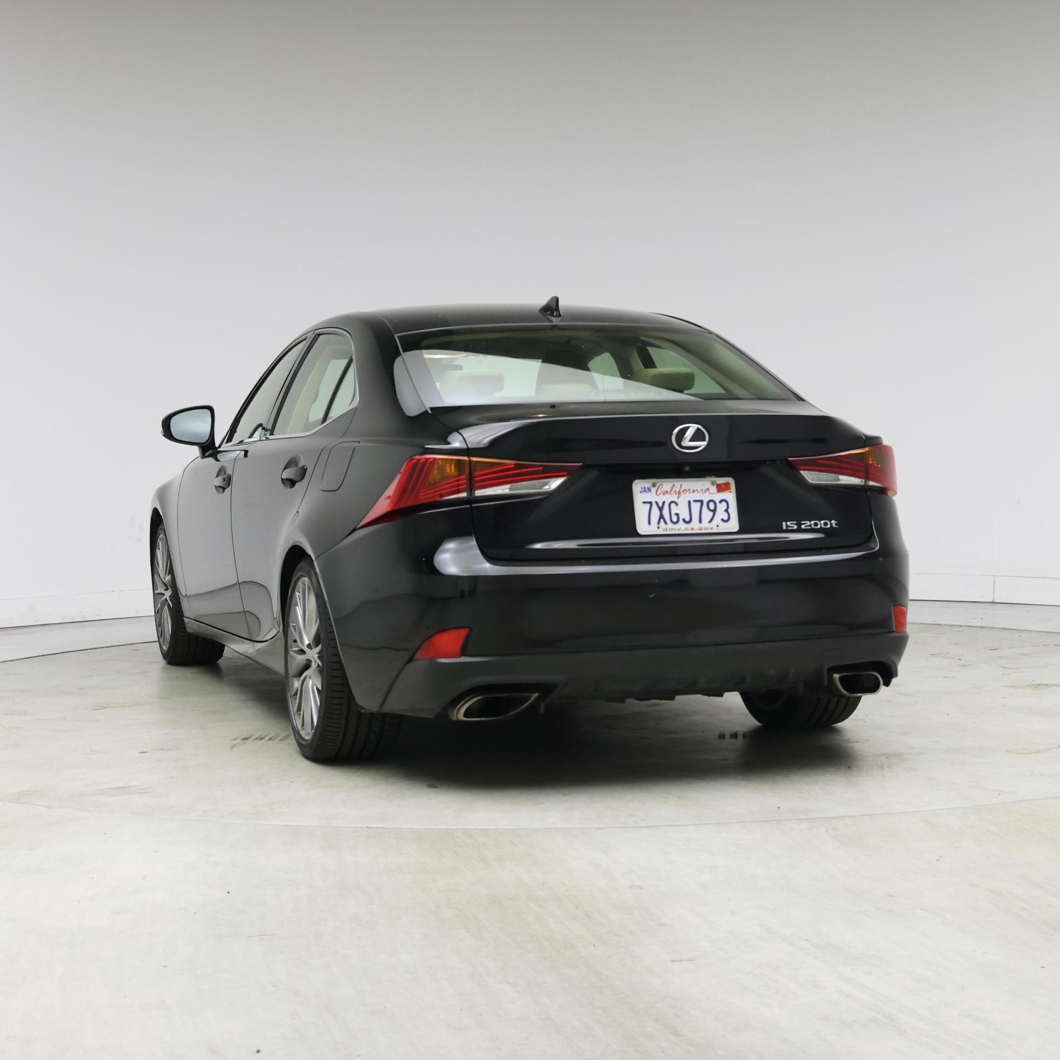 Thumbnail: 2017 Lexus IS - 6