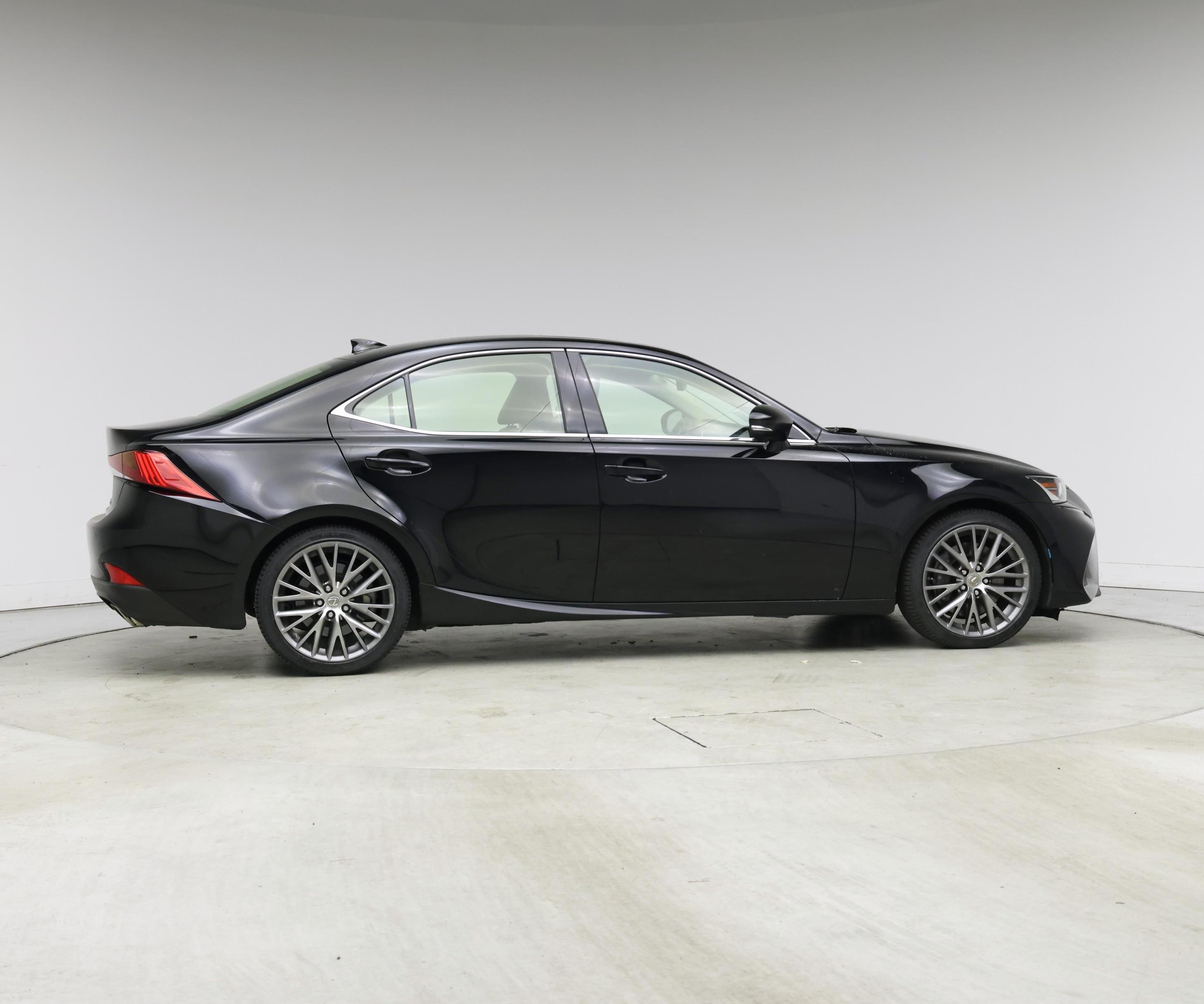 Thumbnail: 2017 Lexus IS - 7