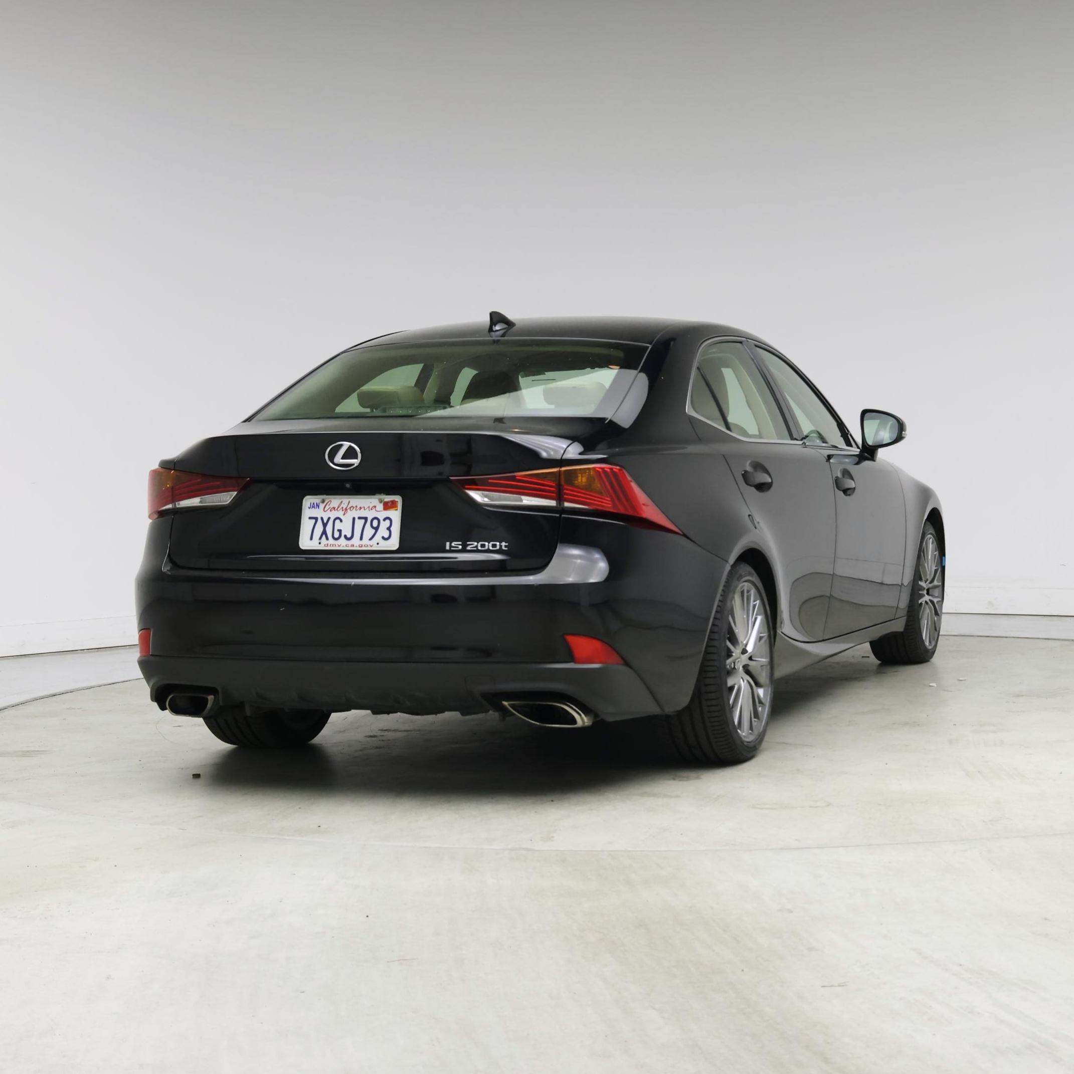 Thumbnail: 2017 Lexus IS - 8