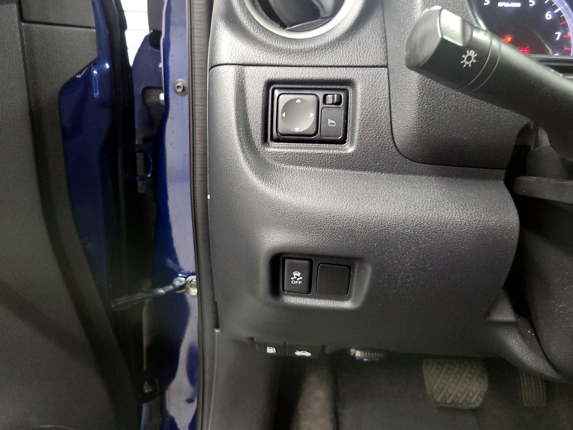 Thumbnail: 2019 Nissan Versa - 13