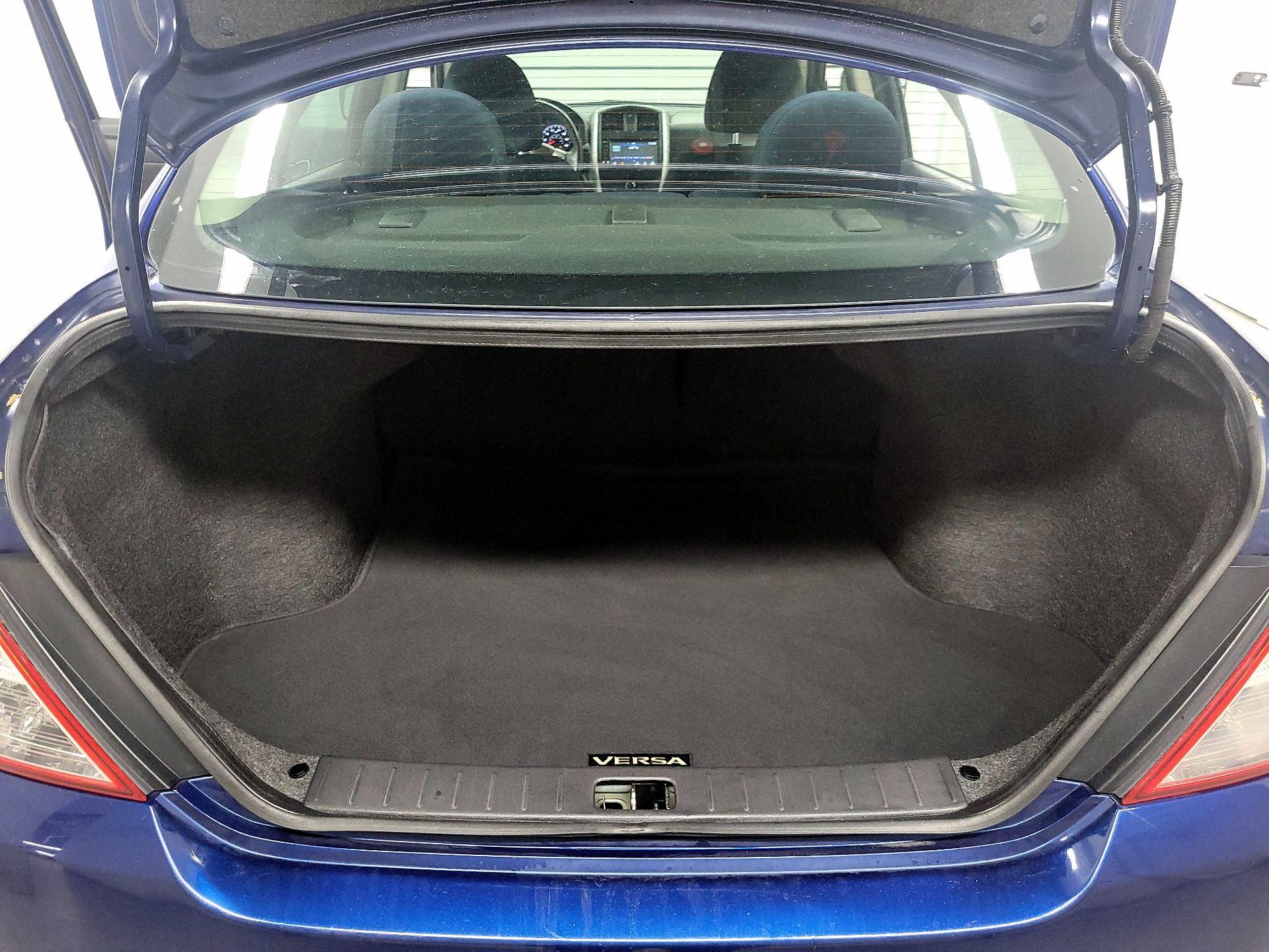 Thumbnail: 2019 Nissan Versa - 20