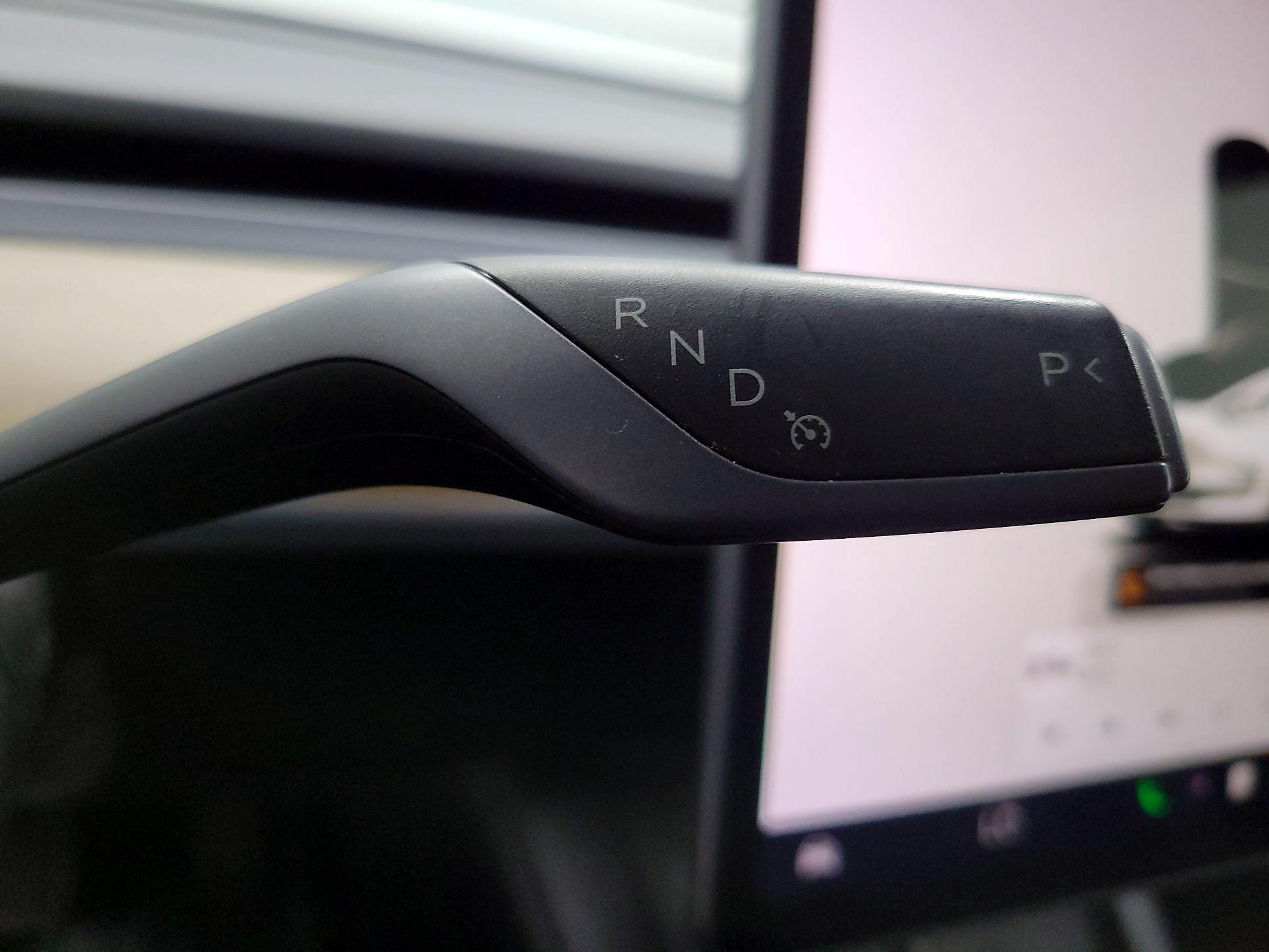 Thumbnail: 2022 Tesla Model 3 - 16