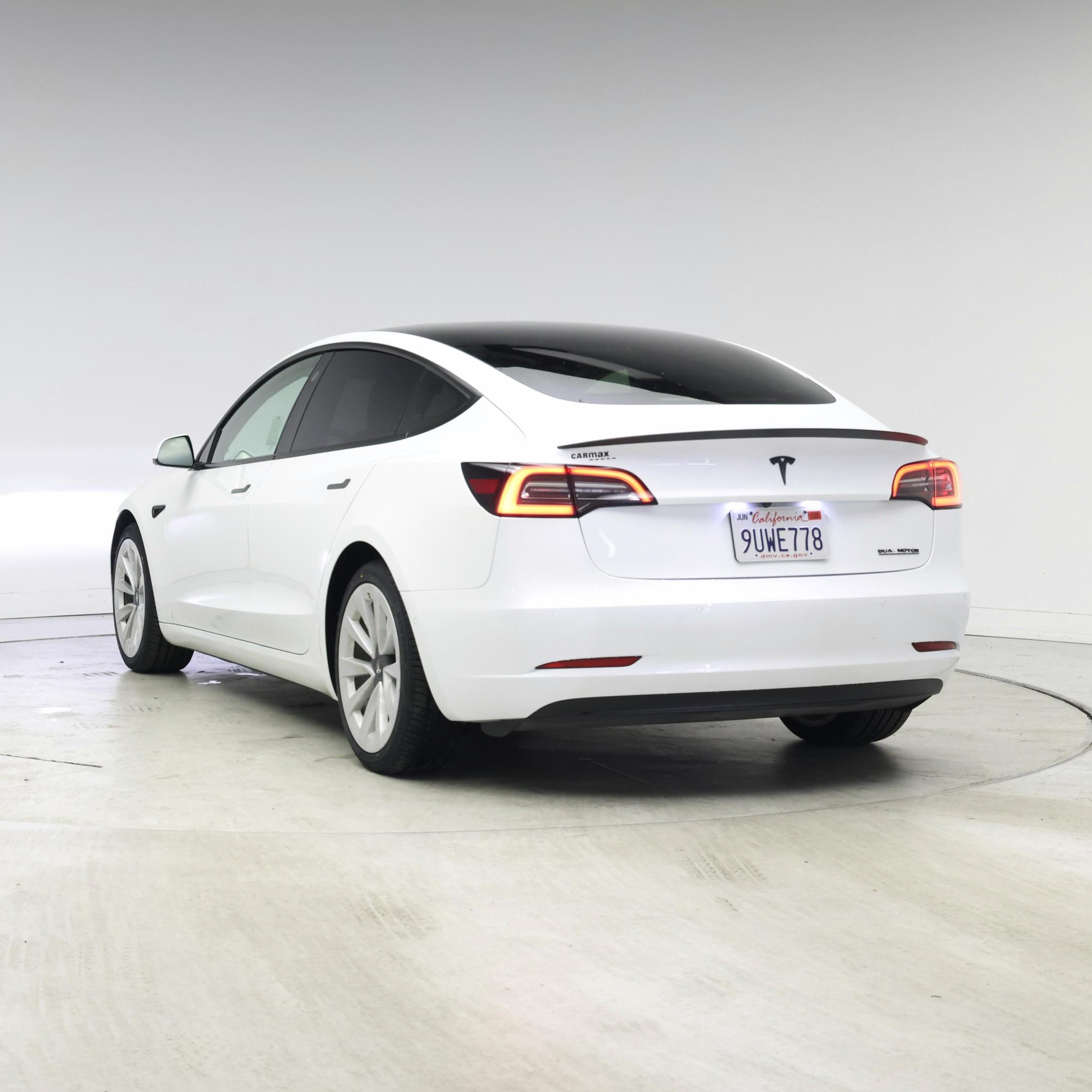 Thumbnail: 2022 Tesla Model 3 - 2