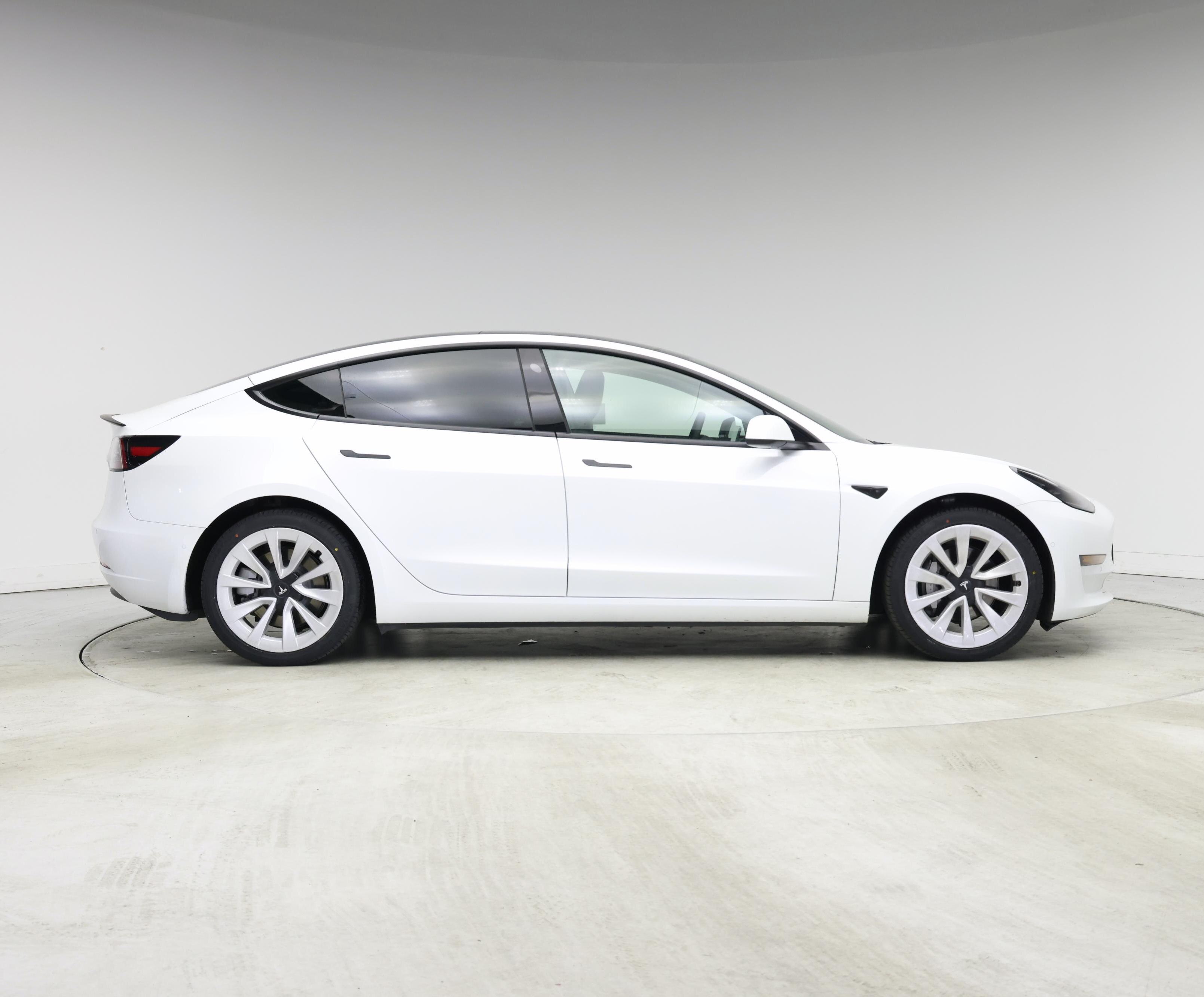 Thumbnail: 2022 Tesla Model 3 - 7