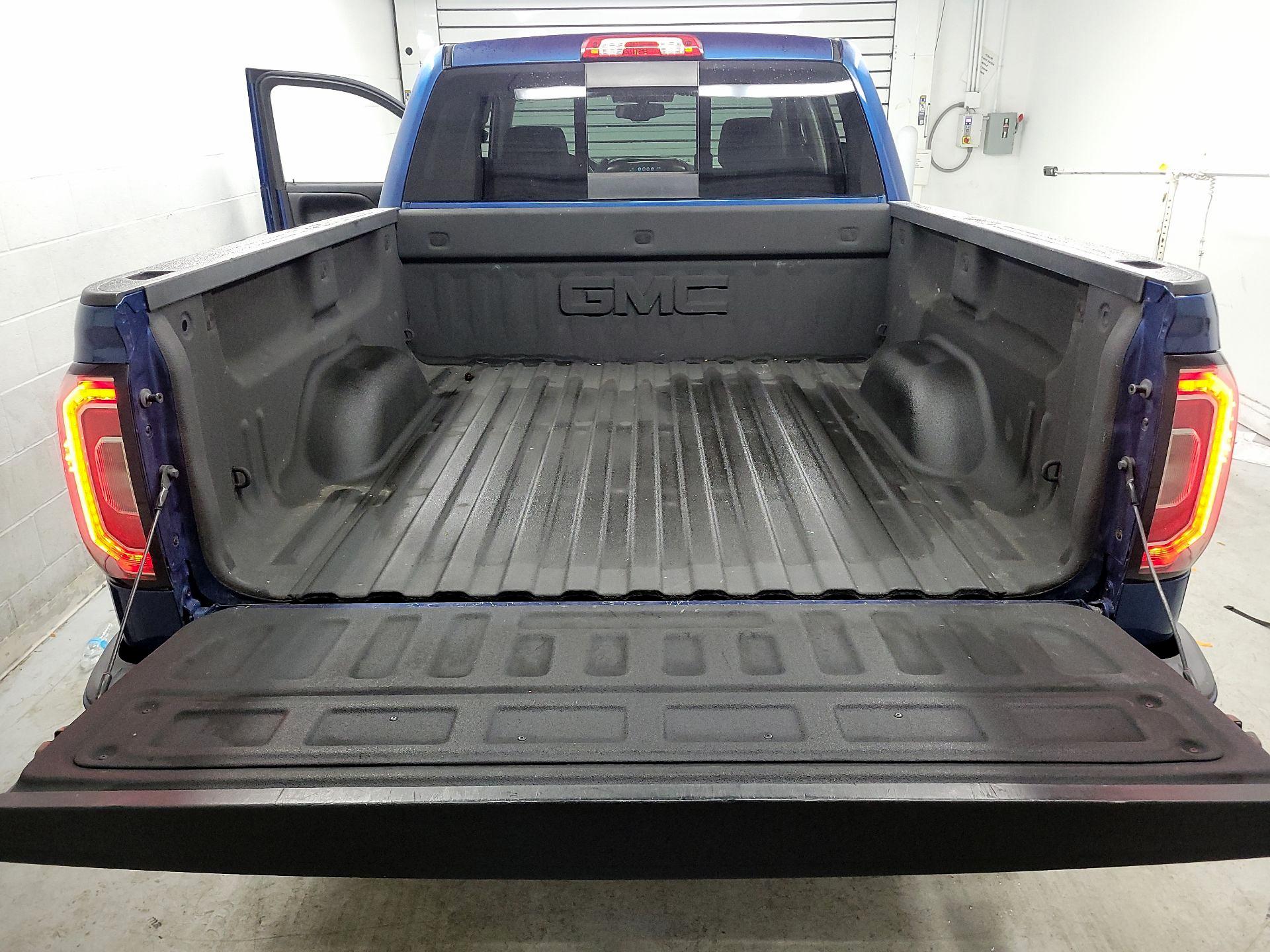 Thumbnail: 2018 GMC Sierra 1500 - 18