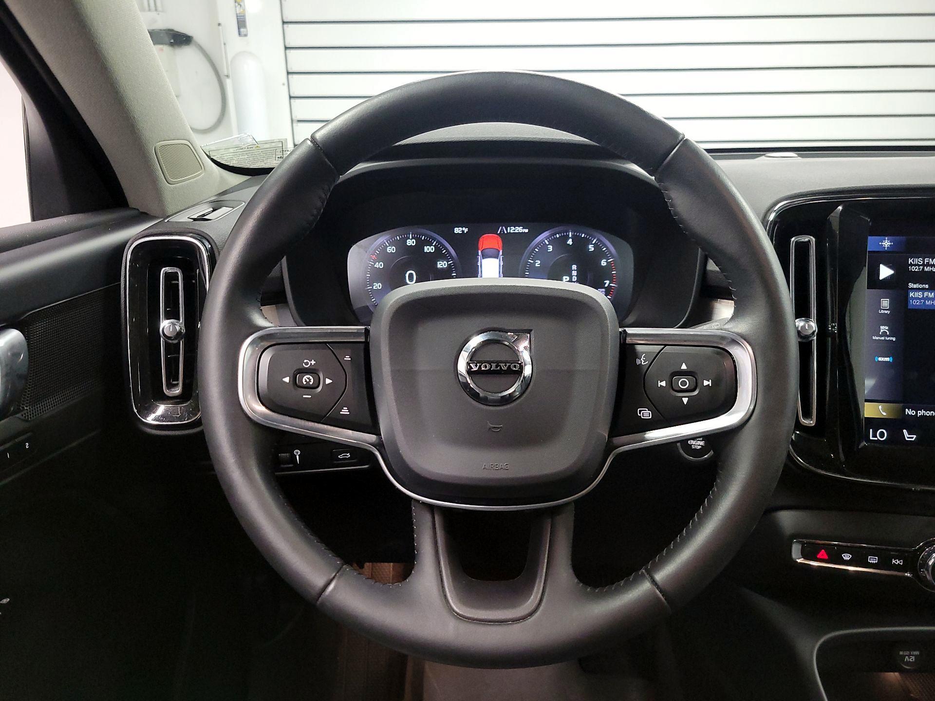 Thumbnail: 2020 Volvo XC40 - 10