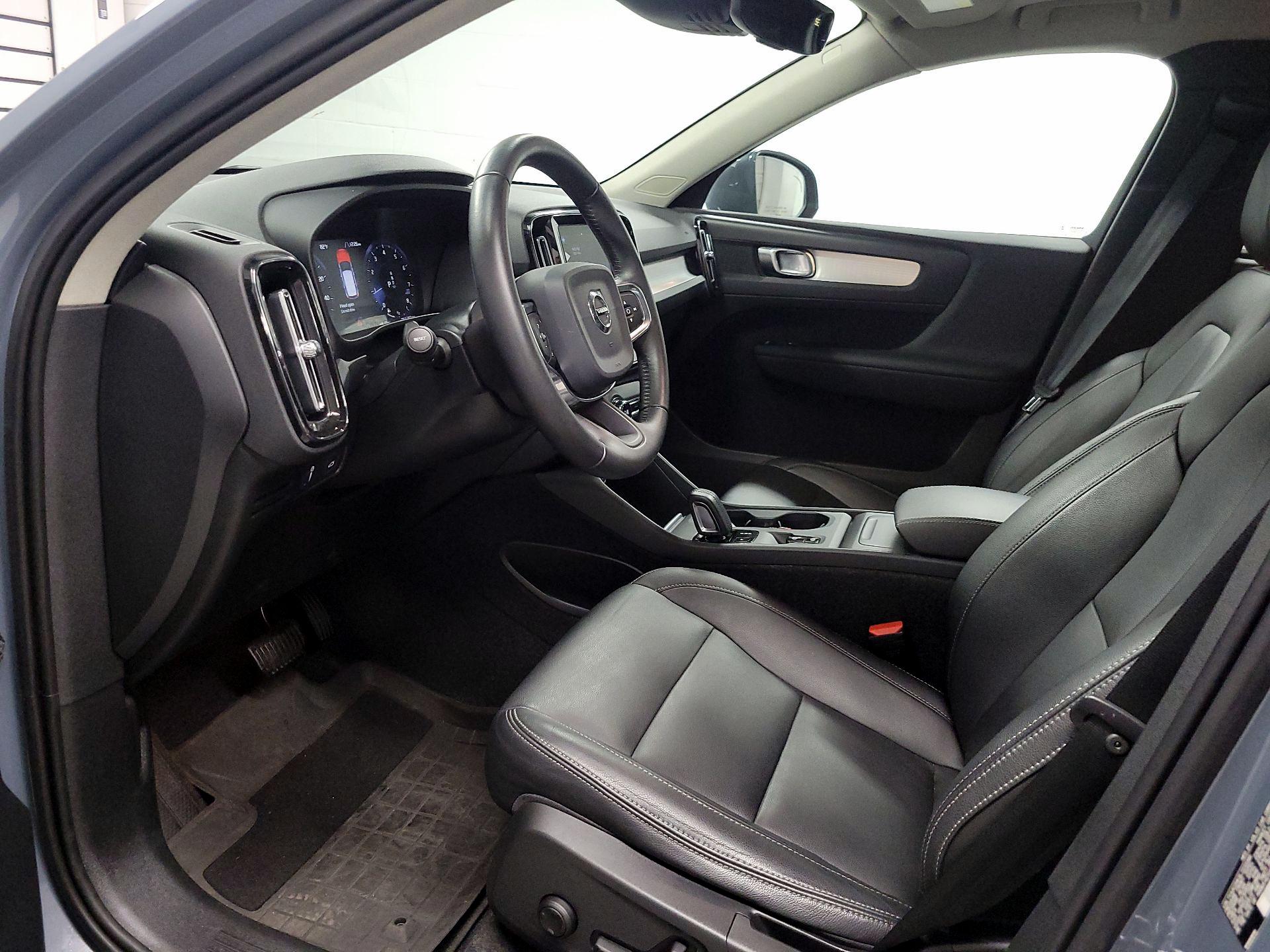 Thumbnail: 2020 Volvo XC40 - 11