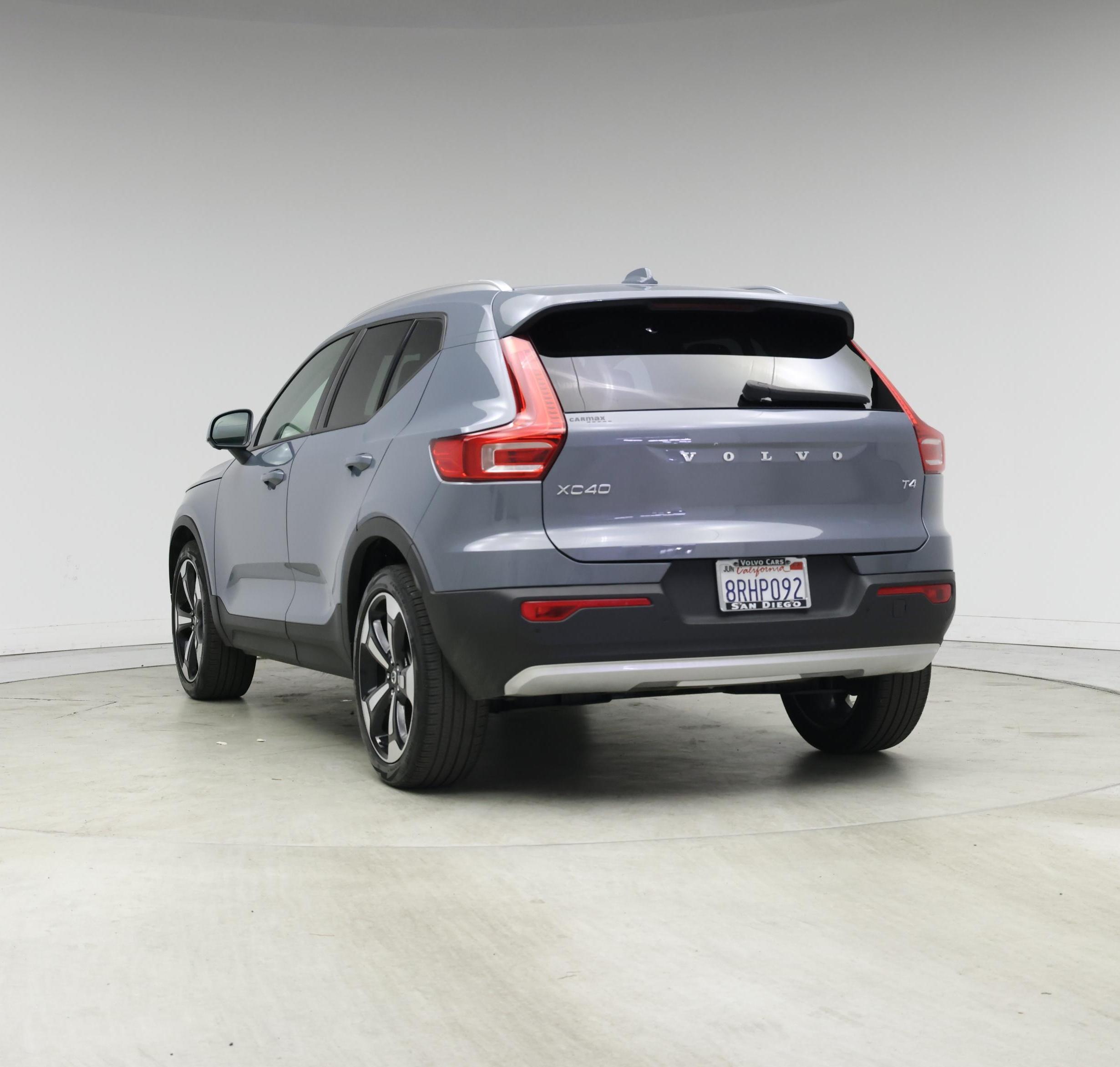 Thumbnail: 2020 Volvo XC40 - 2