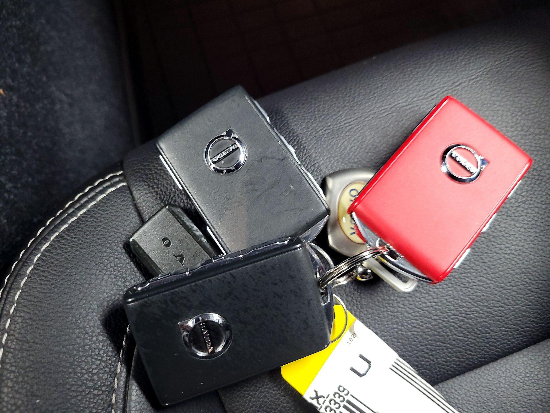 Thumbnail: 2020 Volvo XC40 - 20