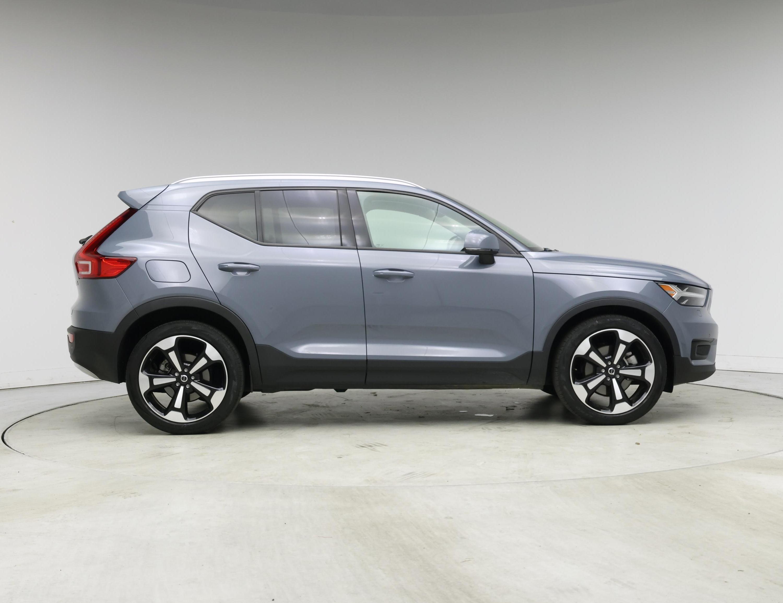 Thumbnail: 2020 Volvo XC40 - 7
