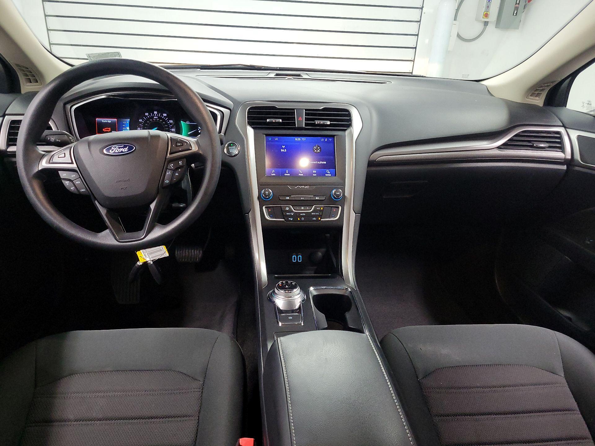 Thumbnail: 2020 Ford Fusion - 9