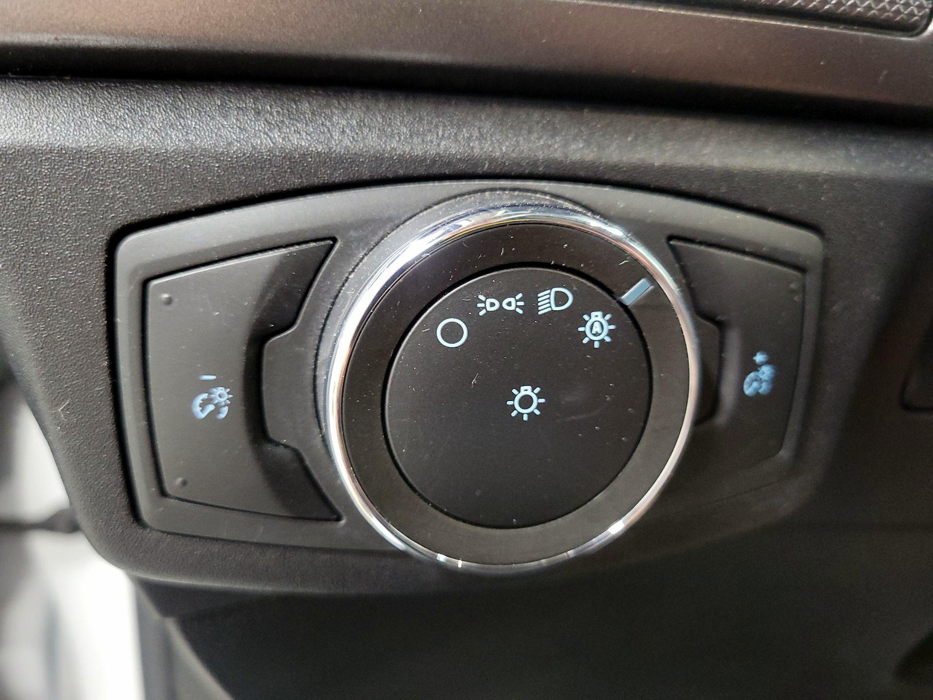 Thumbnail: 2020 Ford Fusion - 13