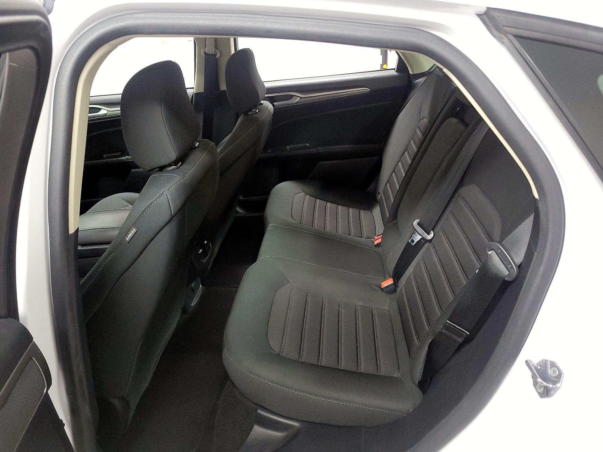 Thumbnail: 2020 Ford Fusion - 17