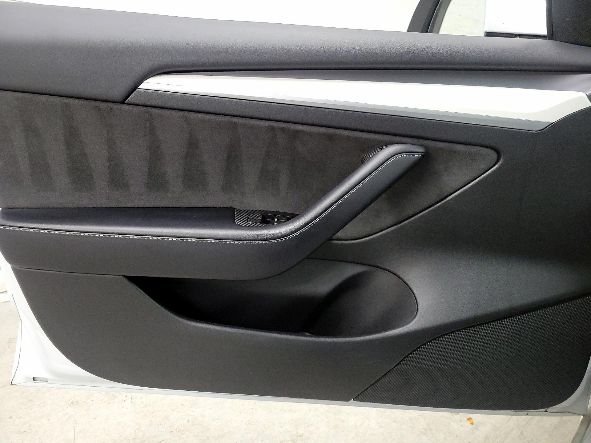 Thumbnail: 2023 Tesla Model 3 - 12