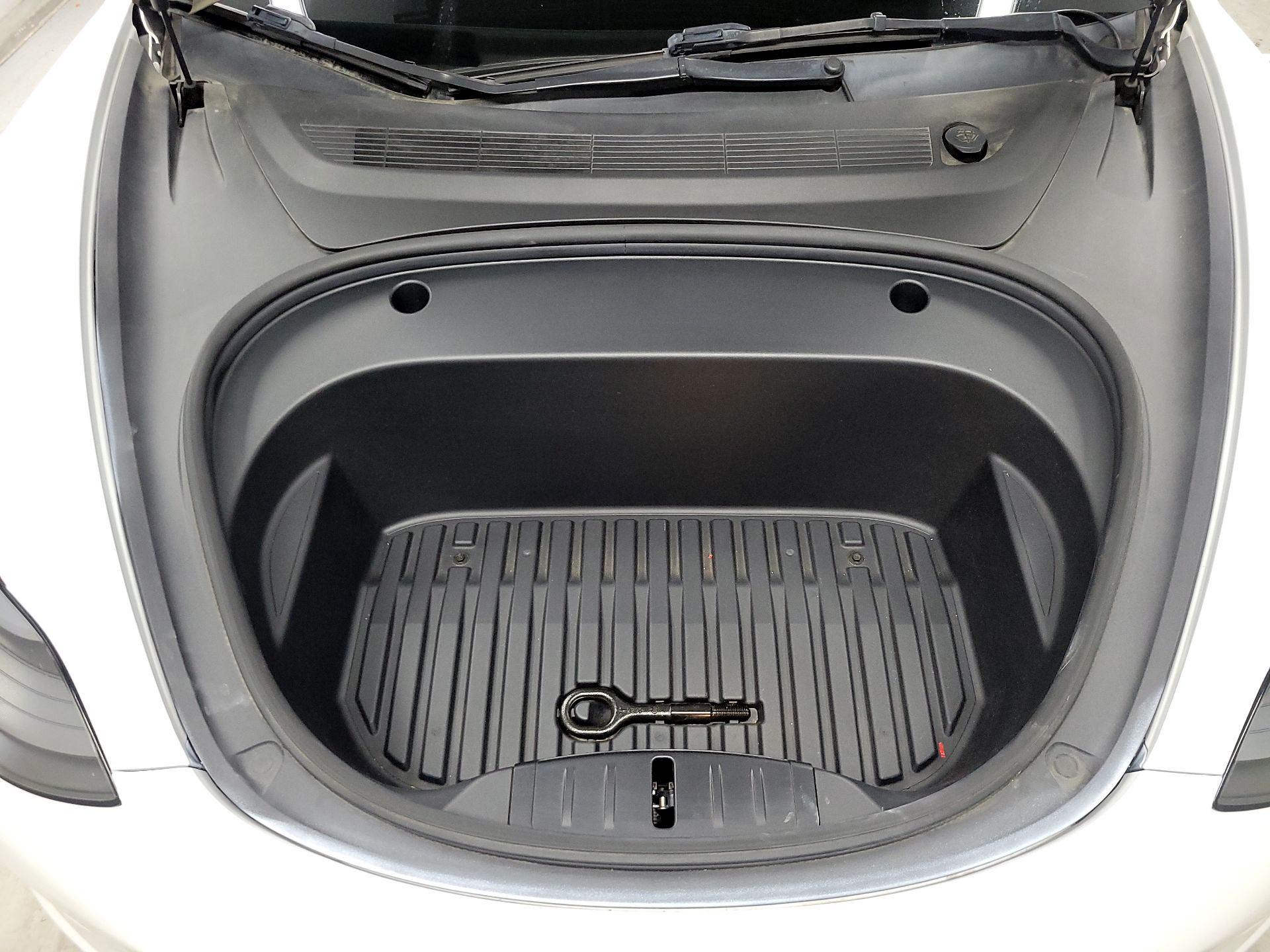 Thumbnail: 2023 Tesla Model 3 - 20