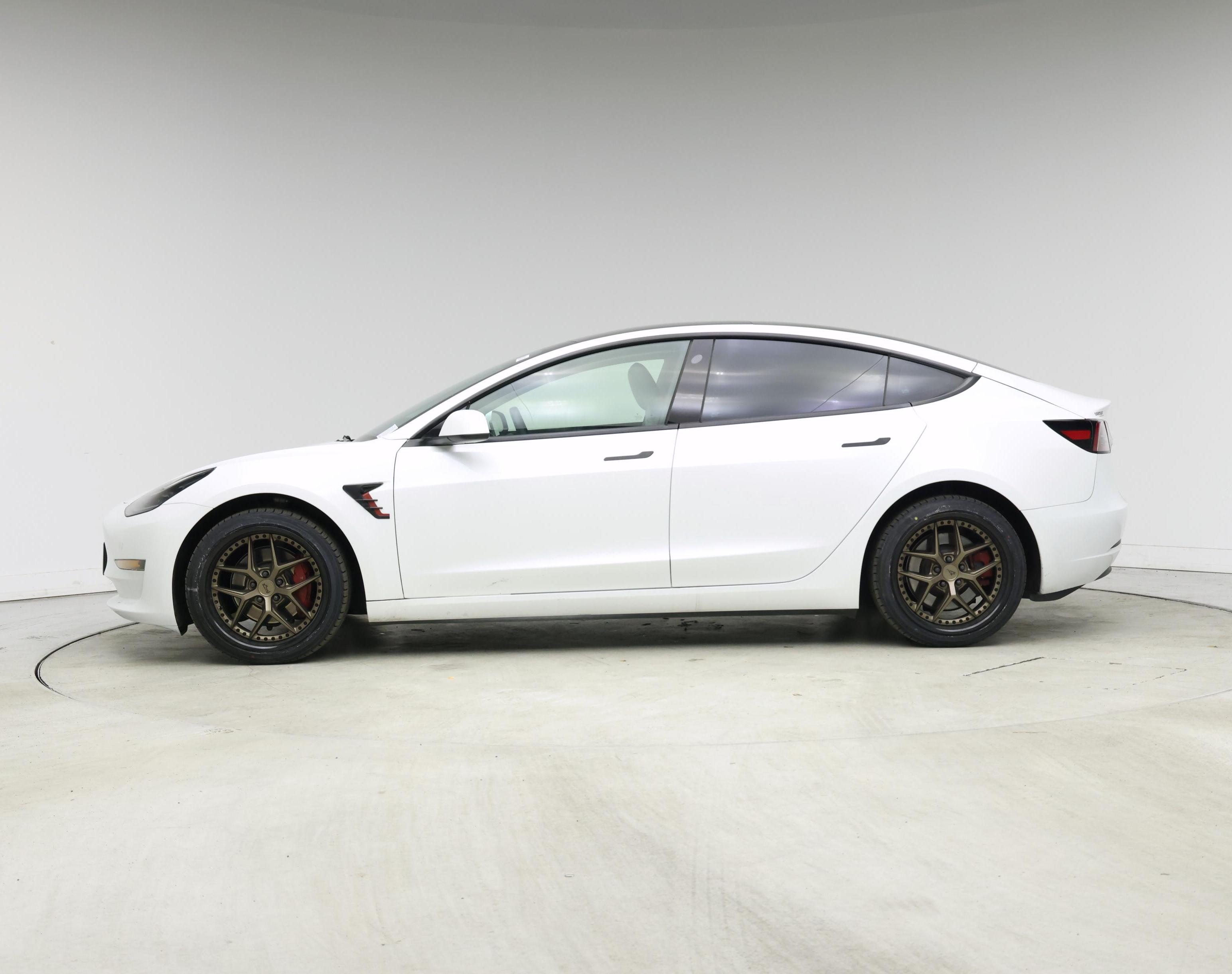 Thumbnail: 2023 Tesla Model 3 - 3