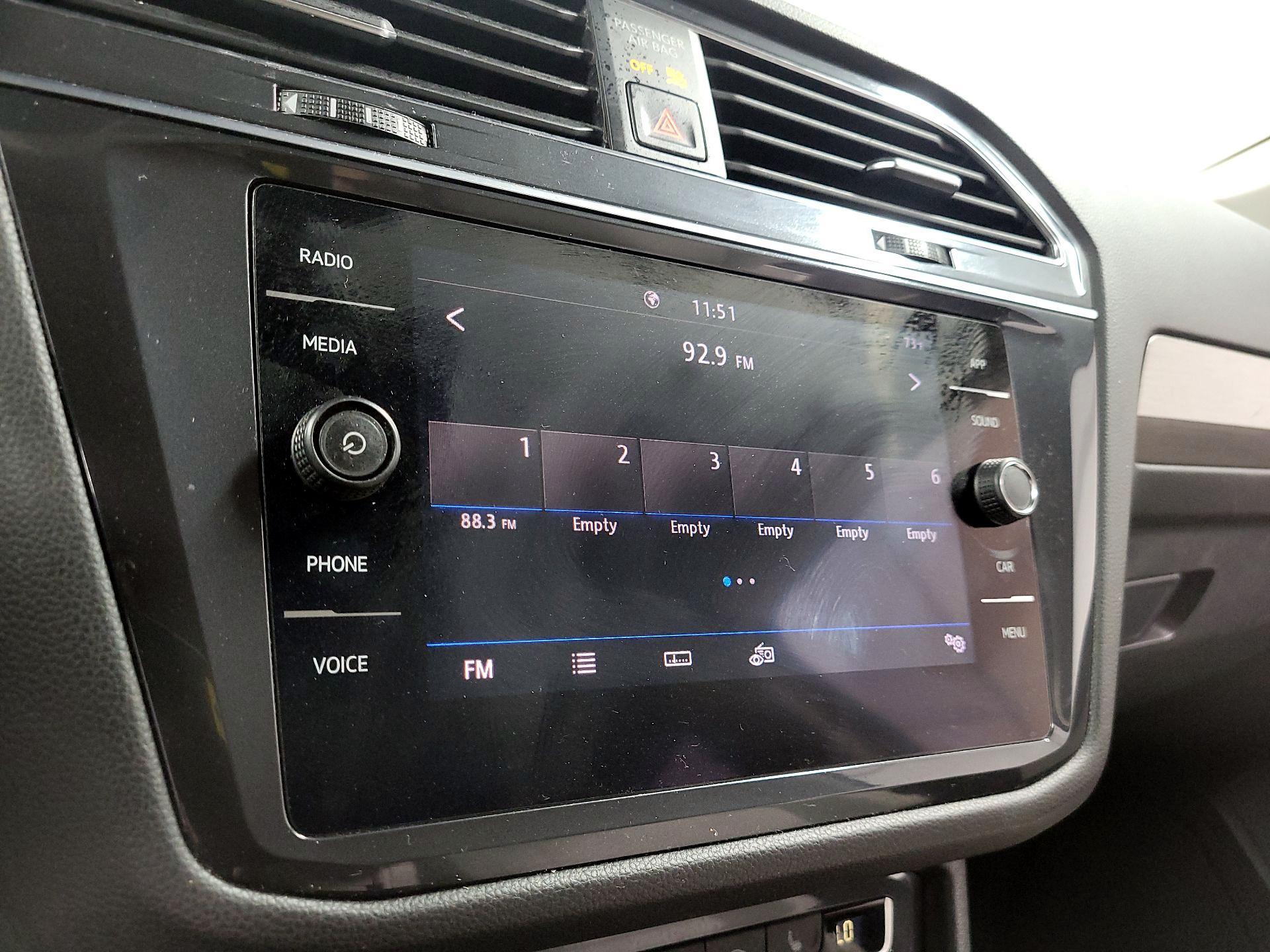 Thumbnail: 2020 Volkswagen Tiguan - 13