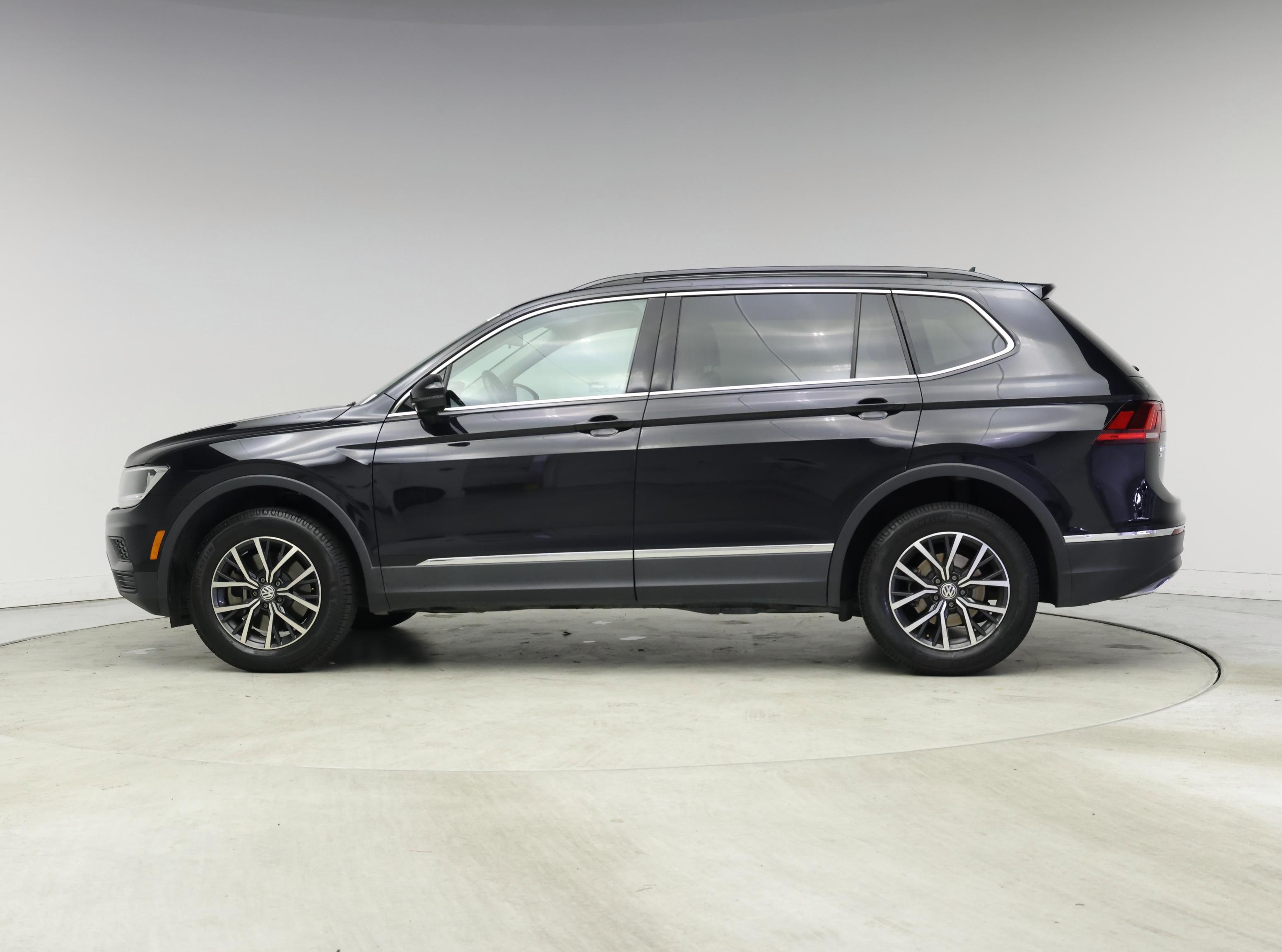 Thumbnail: 2020 Volkswagen Tiguan - 3