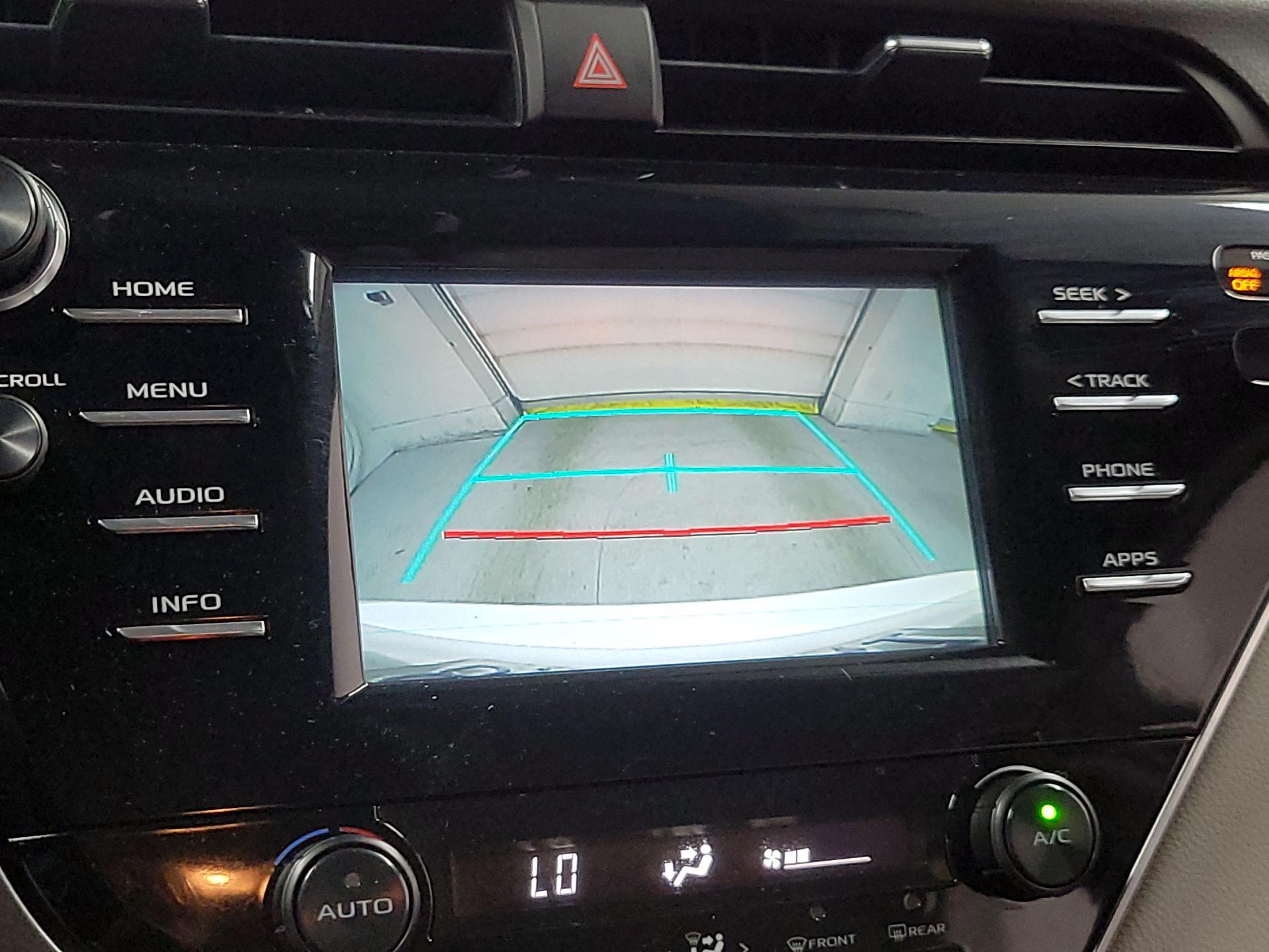 Thumbnail: 2018 Toyota Camry - 13