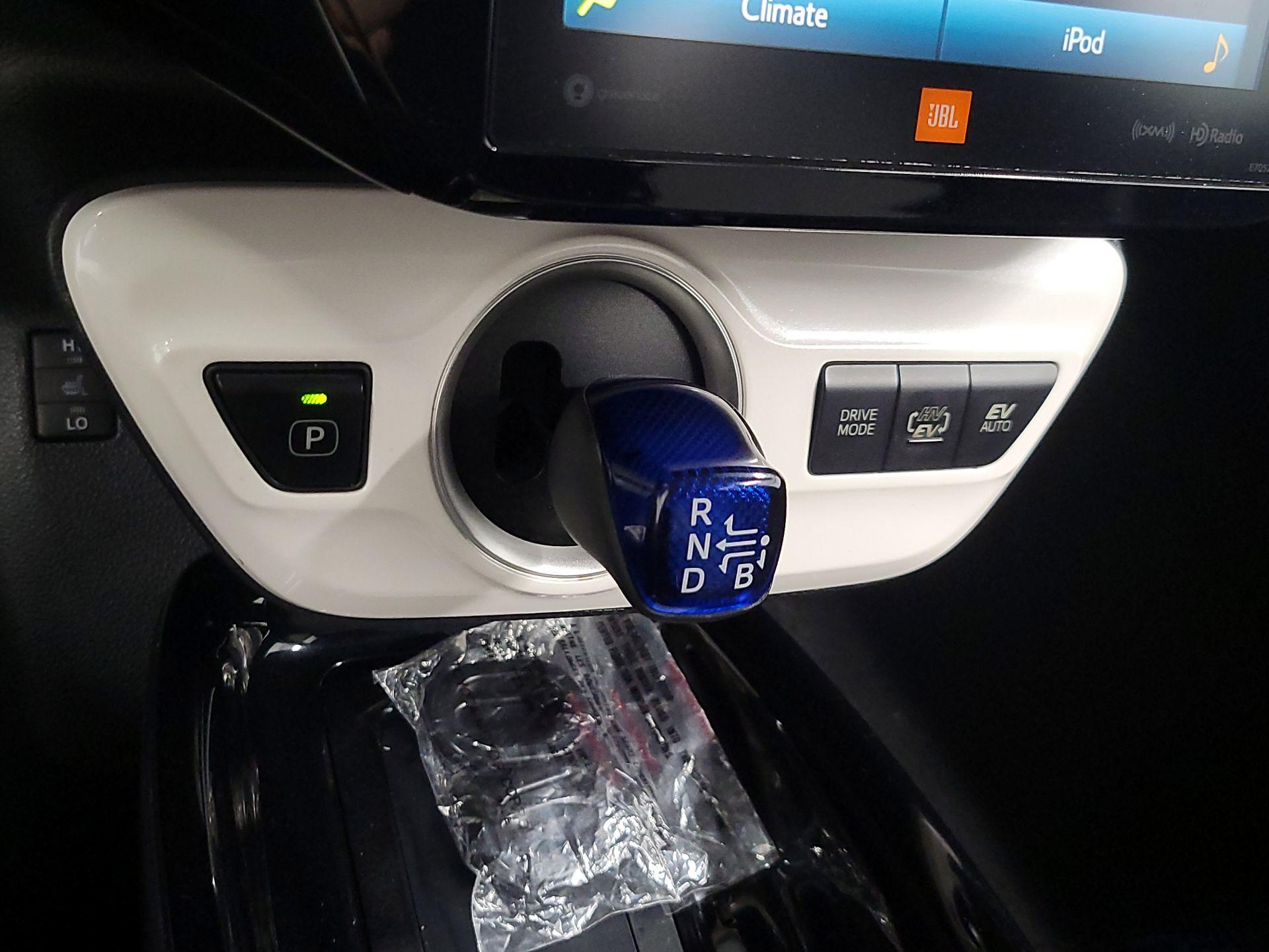 Thumbnail: 2017 Toyota Prius Prime - 16