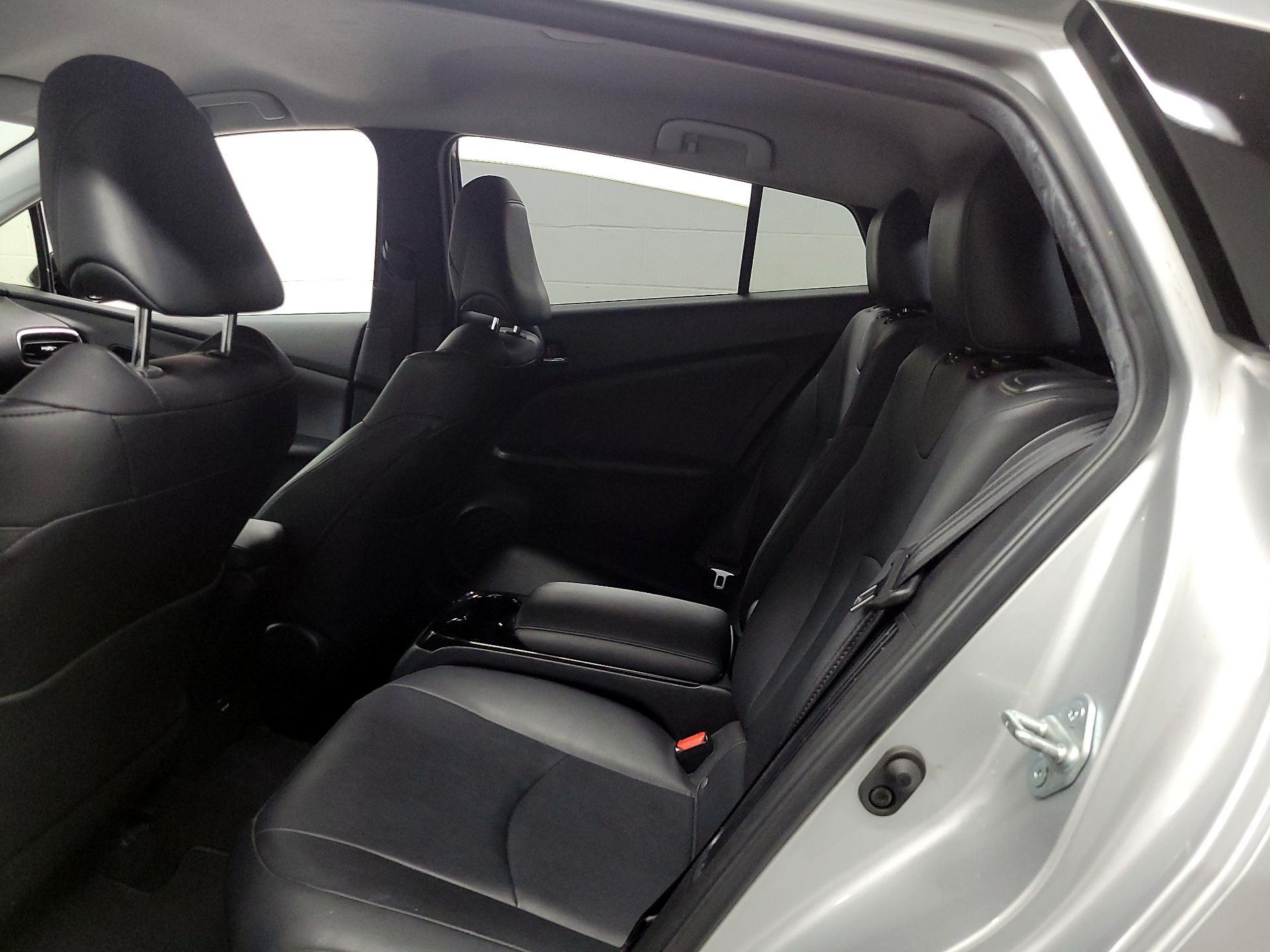 Thumbnail: 2017 Toyota Prius Prime - 17