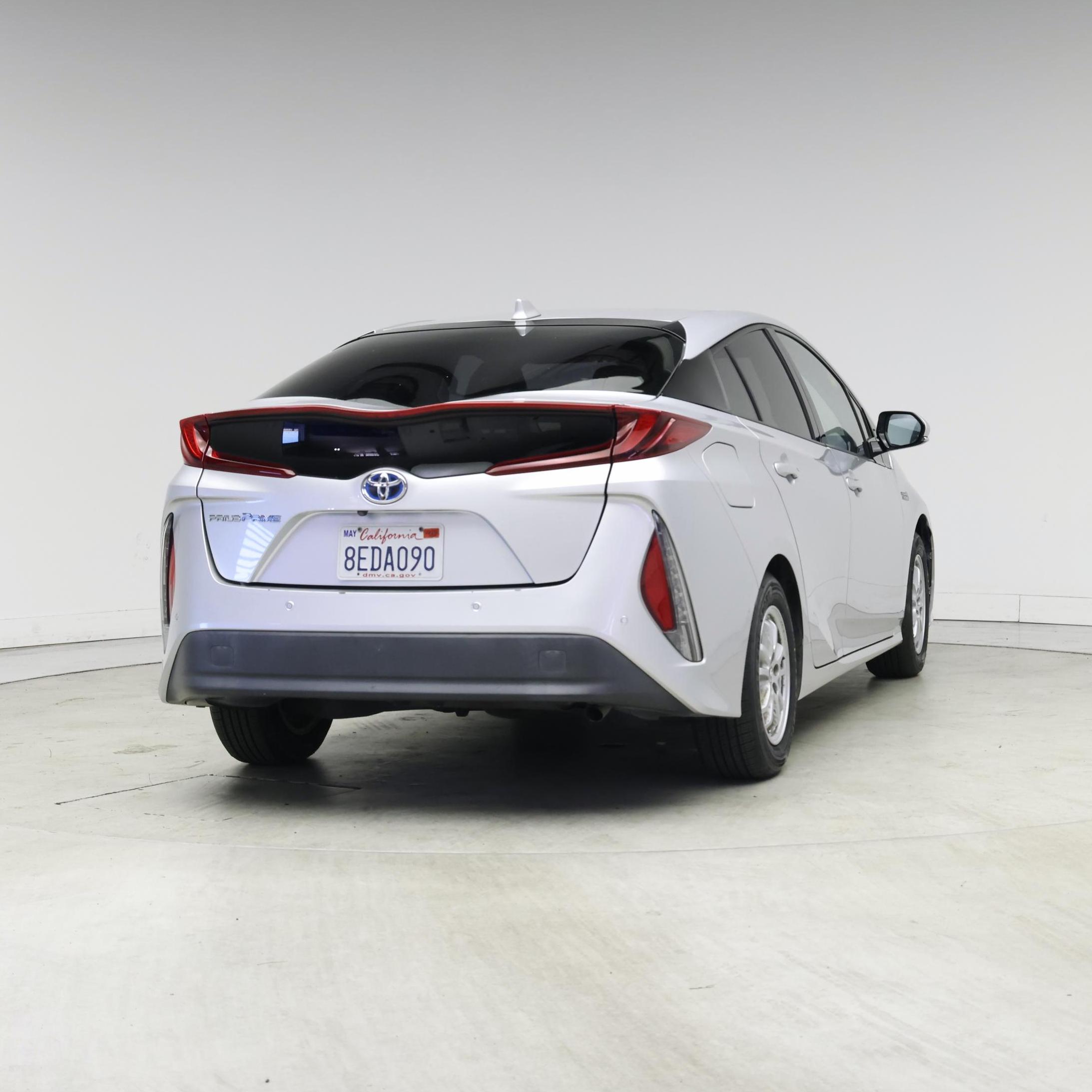 Thumbnail: 2017 Toyota Prius Prime - 8