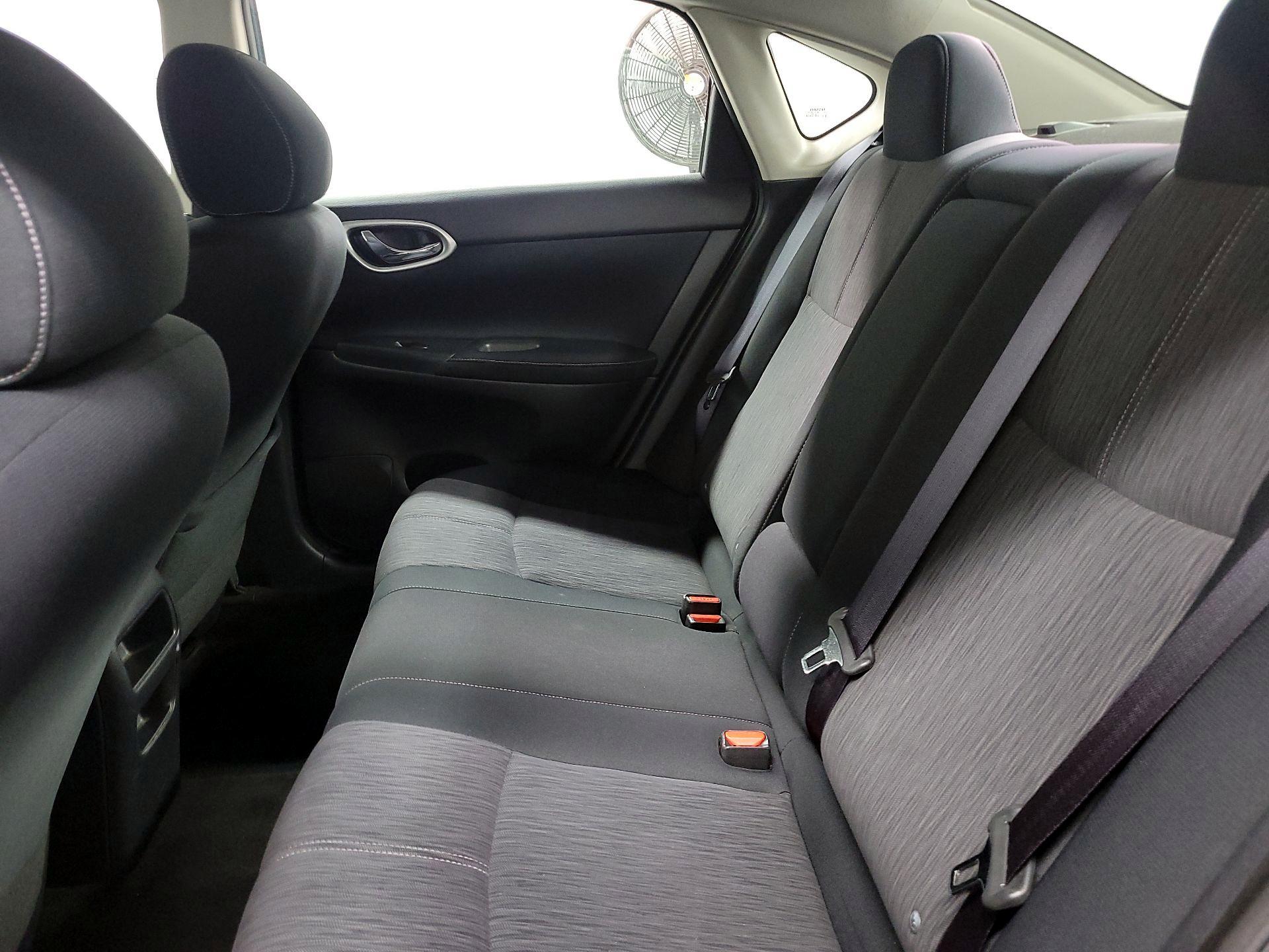 Thumbnail: 2014 Nissan Sentra - 16