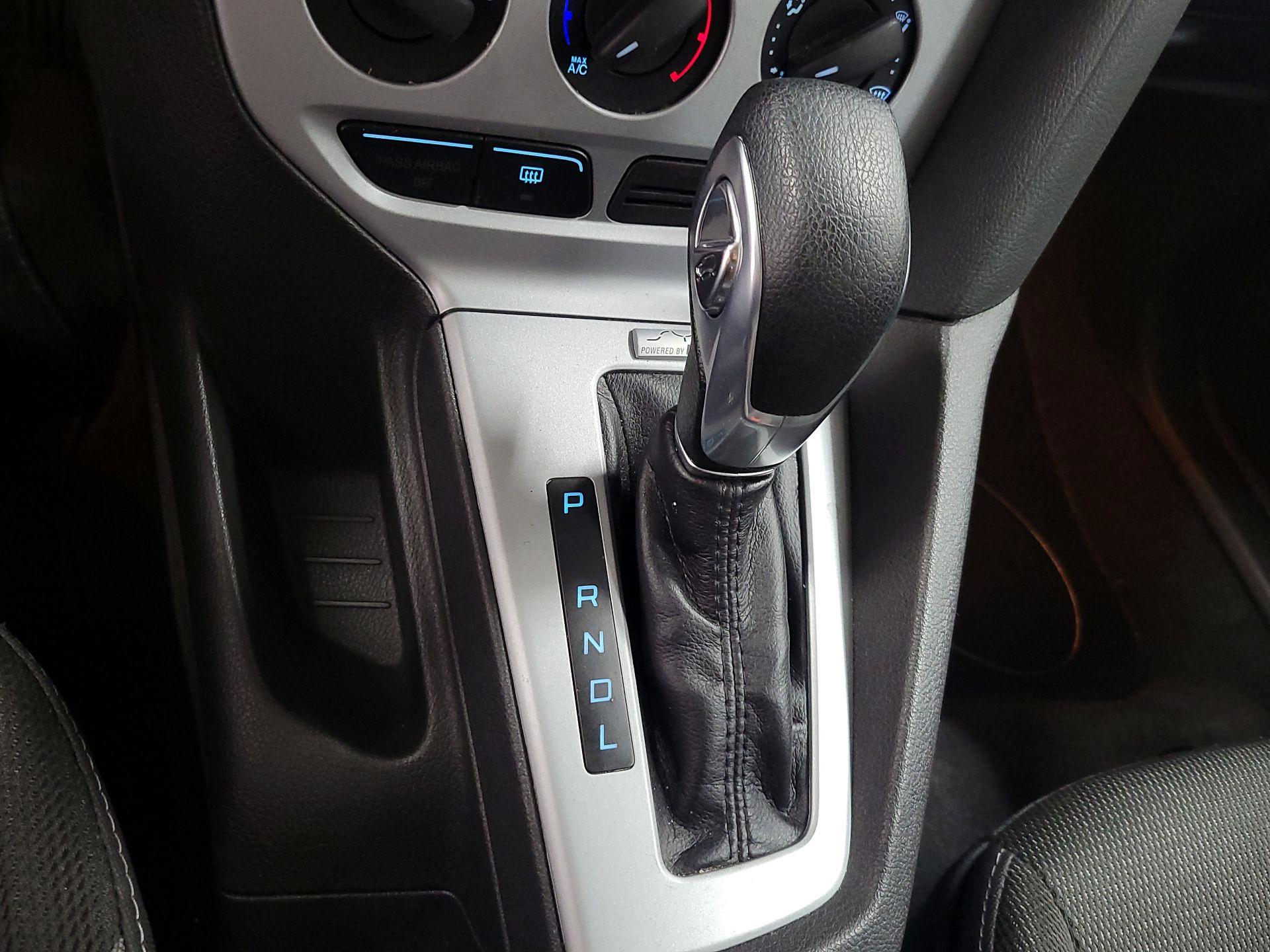 Thumbnail: 2014 Ford Focus - 16