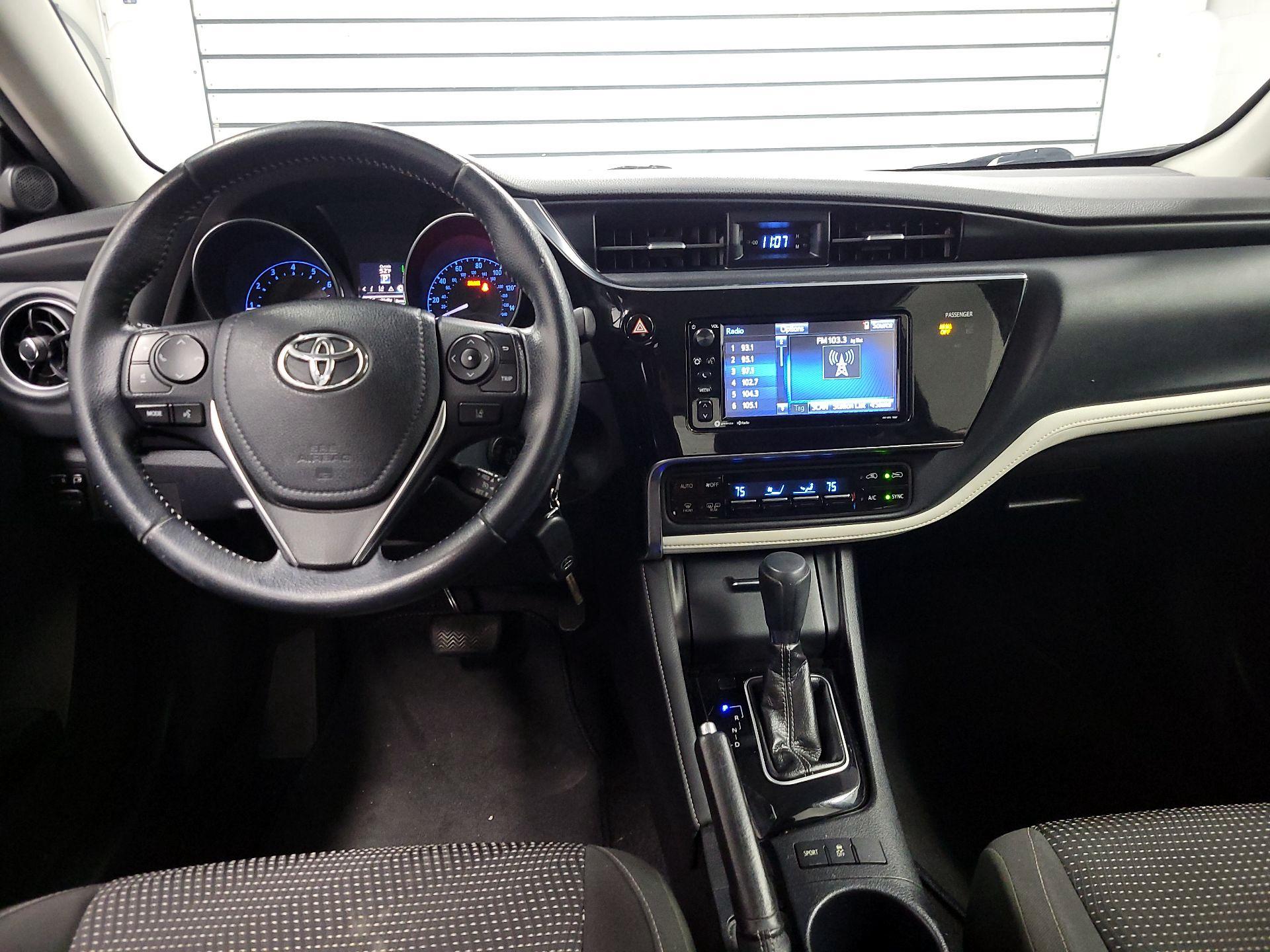 Thumbnail: 2018 Toyota Corolla iM - 9