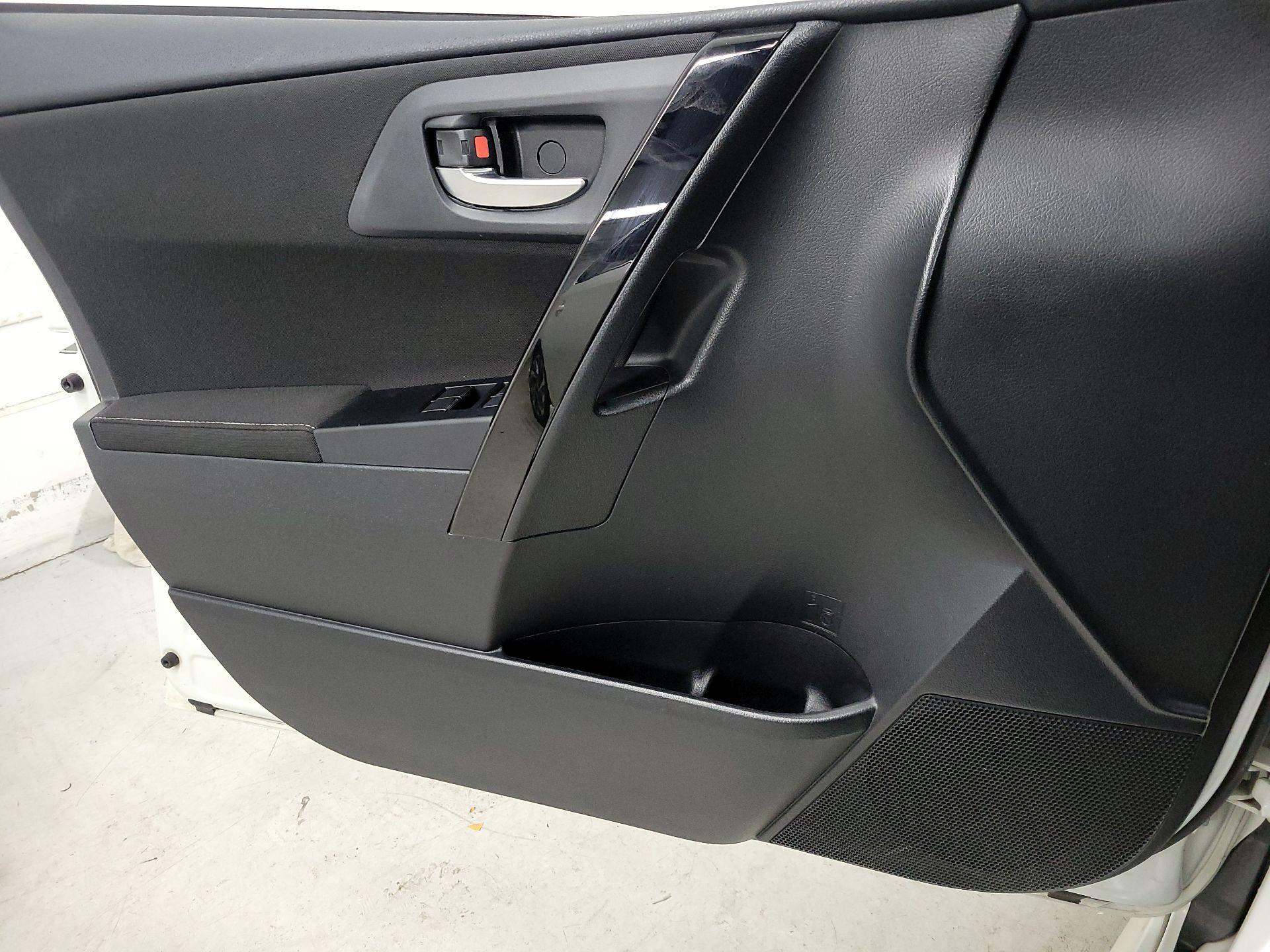 Thumbnail: 2018 Toyota Corolla iM - 12