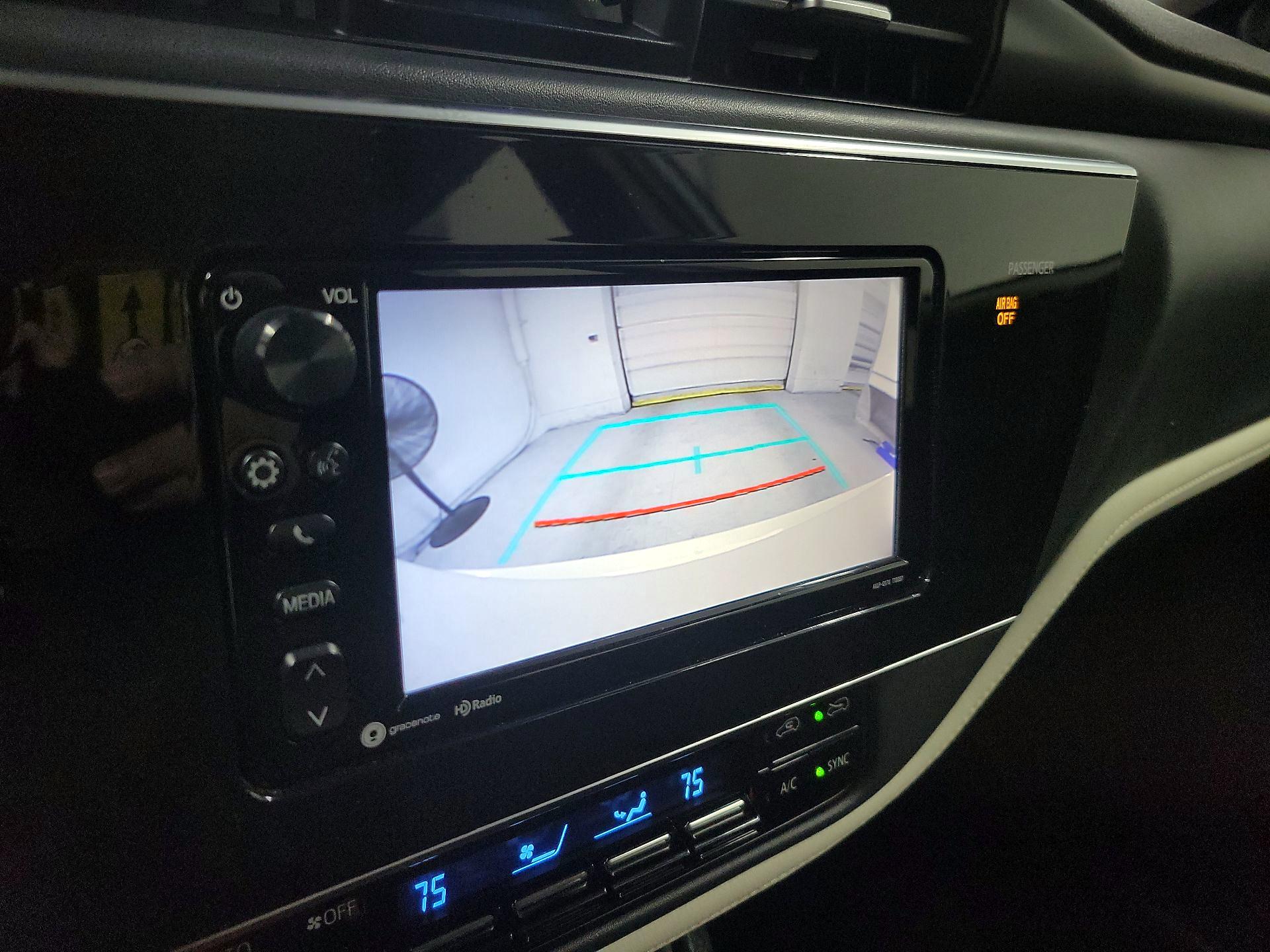 Thumbnail: 2018 Toyota Corolla iM - 13