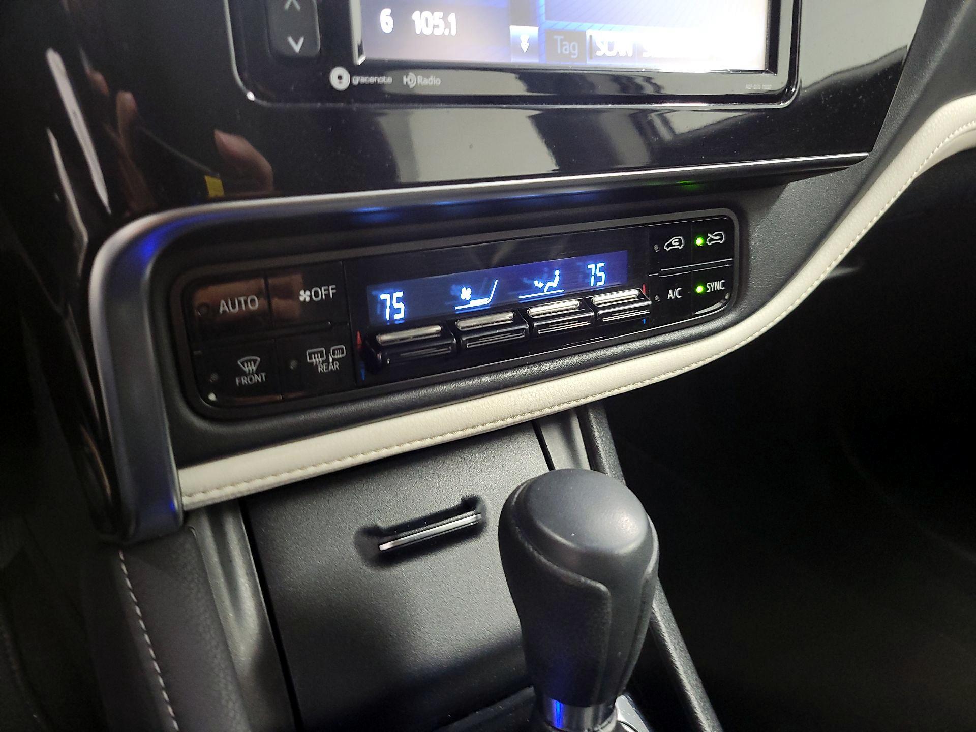 Thumbnail: 2018 Toyota Corolla iM - 15