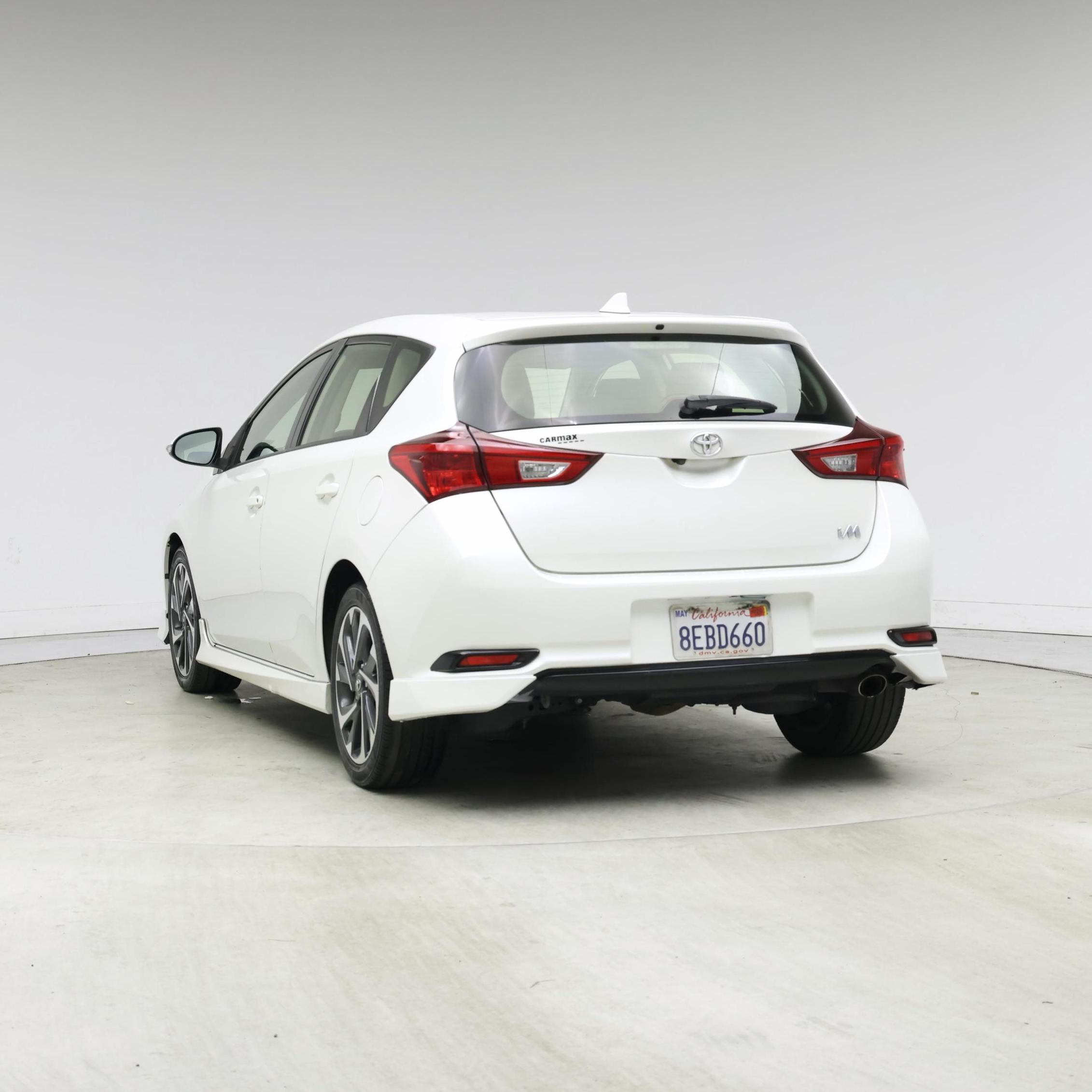 Thumbnail: 2018 Toyota Corolla iM - 2