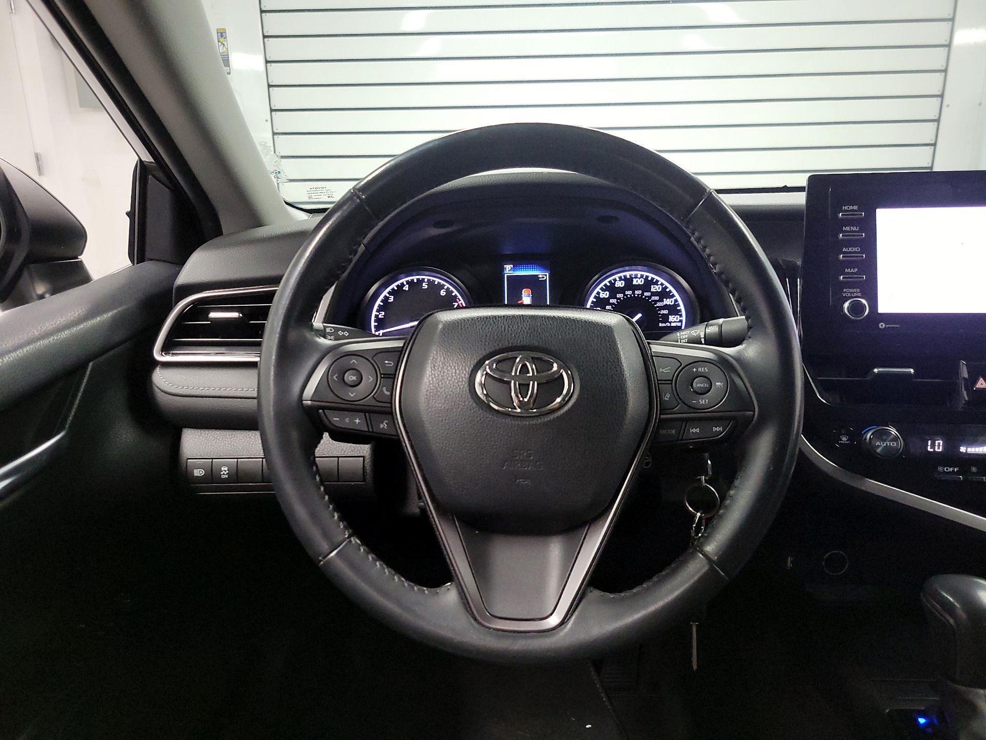 Thumbnail: 2023 Toyota Camry - 10