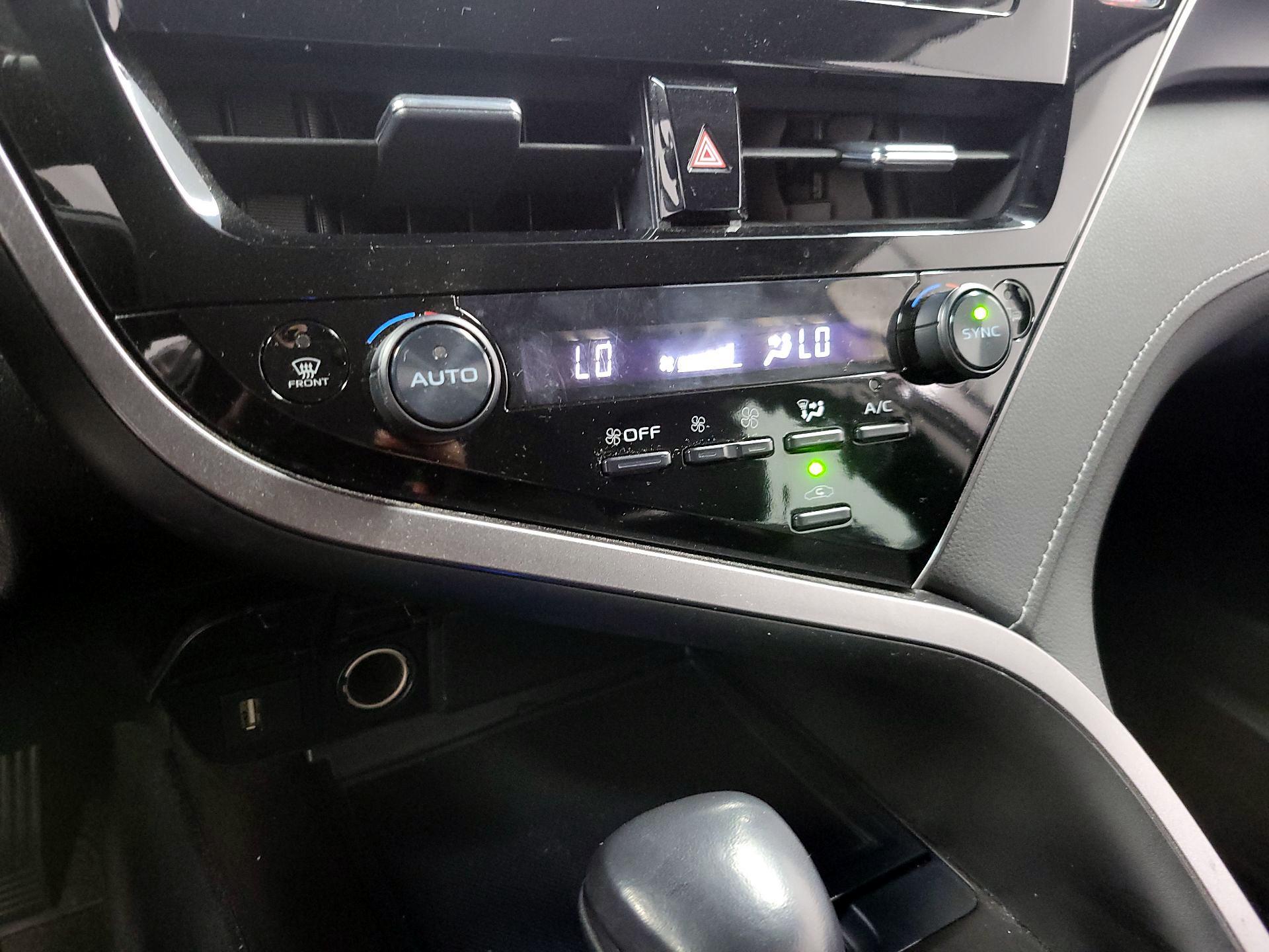 Thumbnail: 2023 Toyota Camry - 15