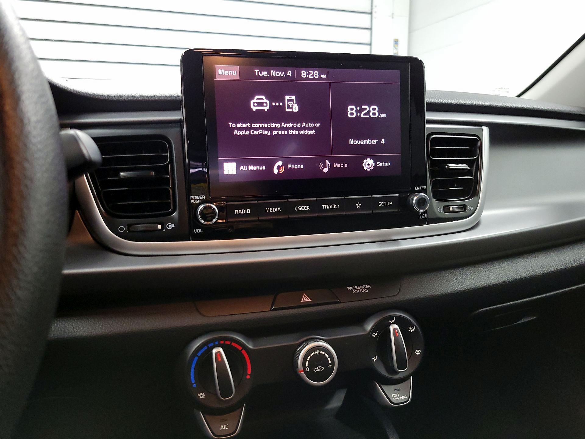 Thumbnail: 2021 Kia Rio - 14