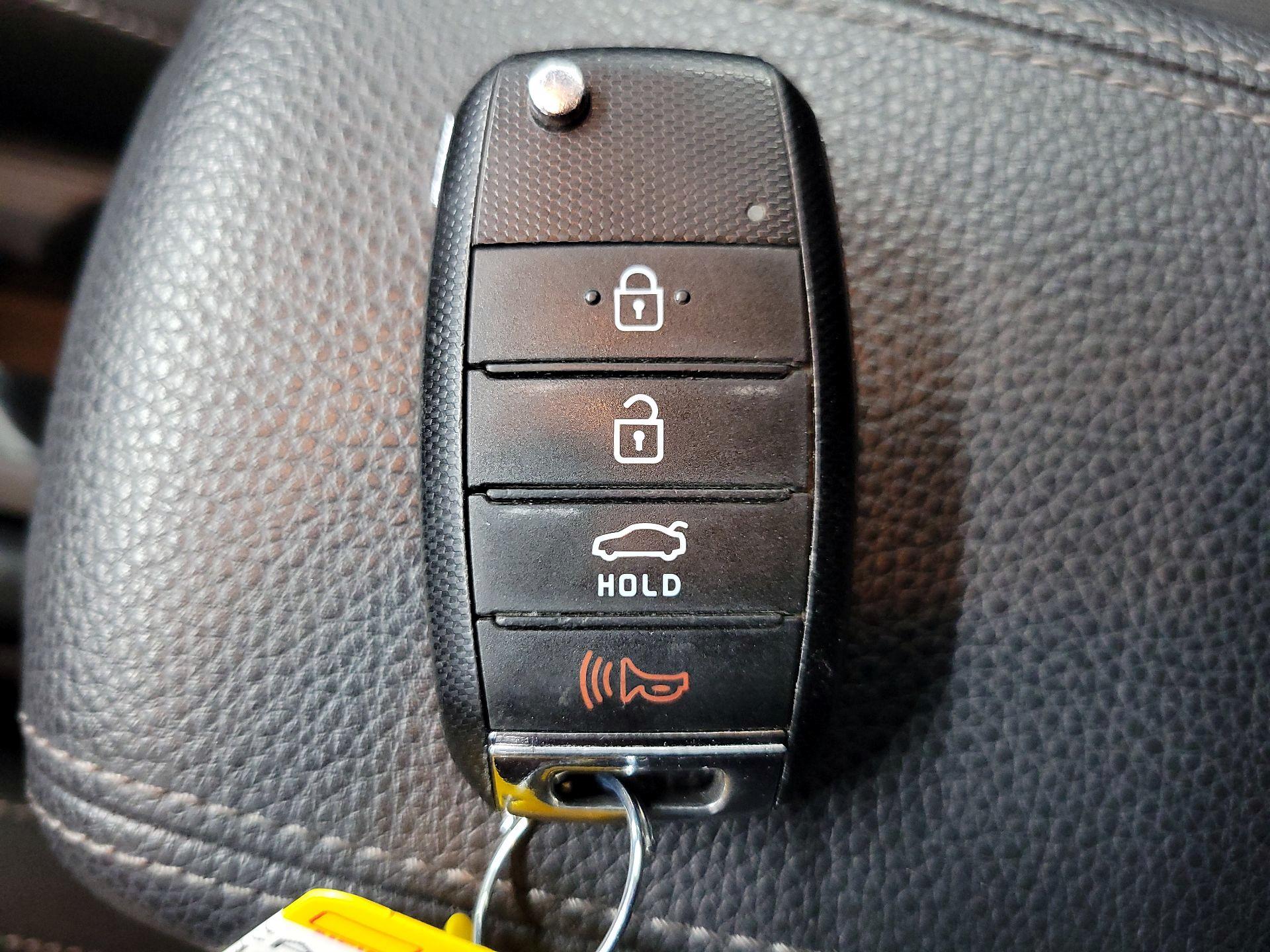 Thumbnail: 2021 Kia Rio - 20