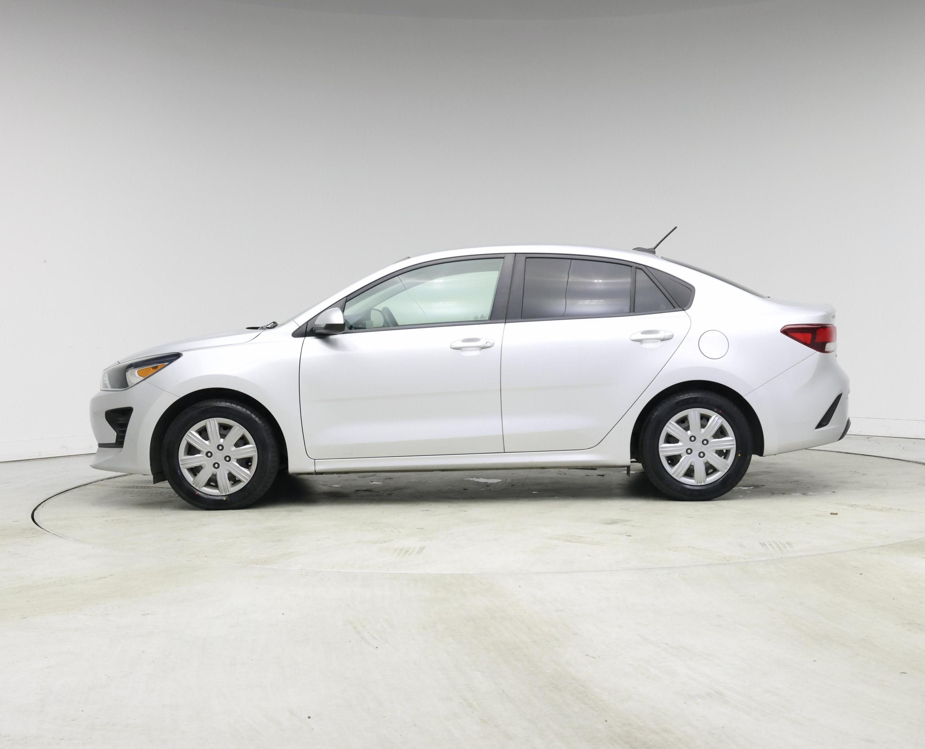 Thumbnail: 2021 Kia Rio - 3