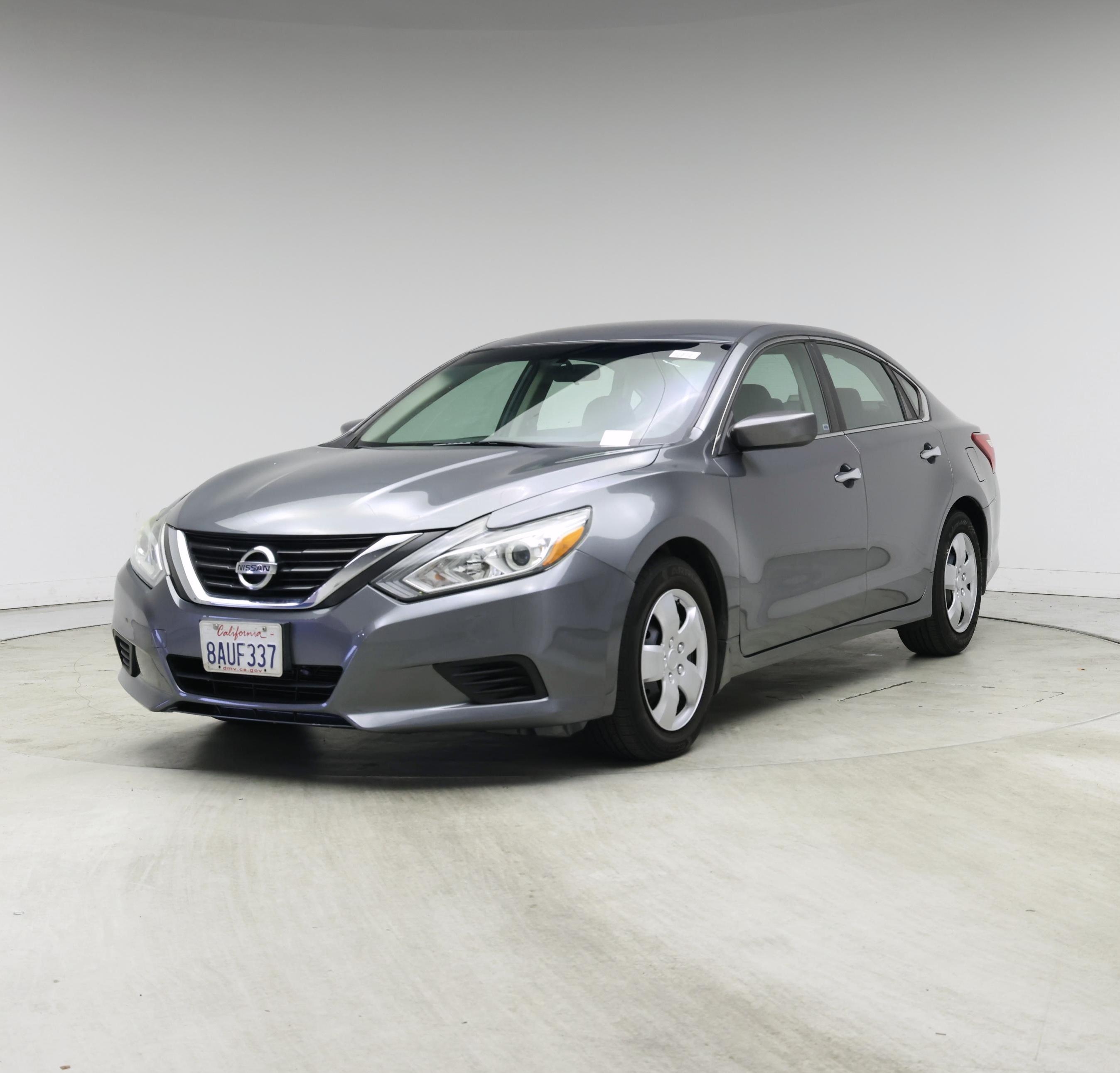 Thumbnail: 2017 Nissan Altima - 4