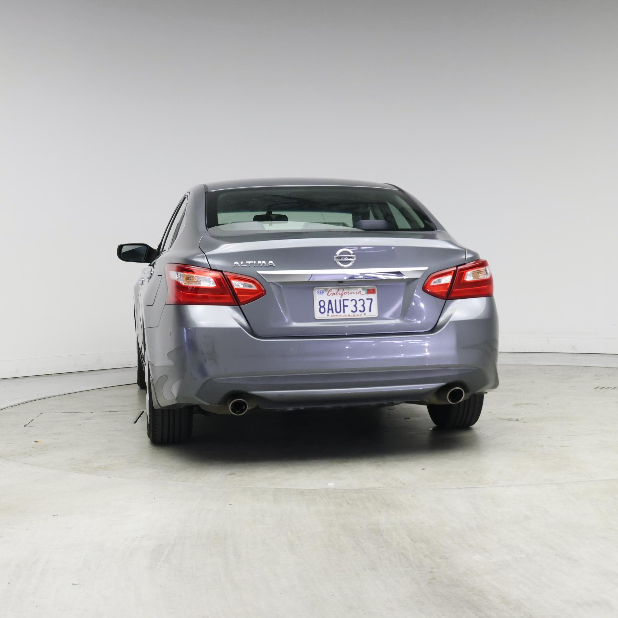 Thumbnail: 2017 Nissan Altima - 6