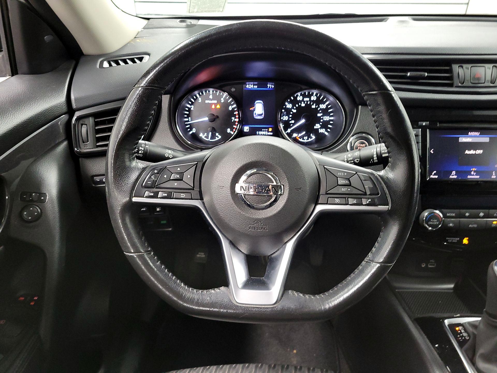 Thumbnail: 2018 Nissan Rogue - 10