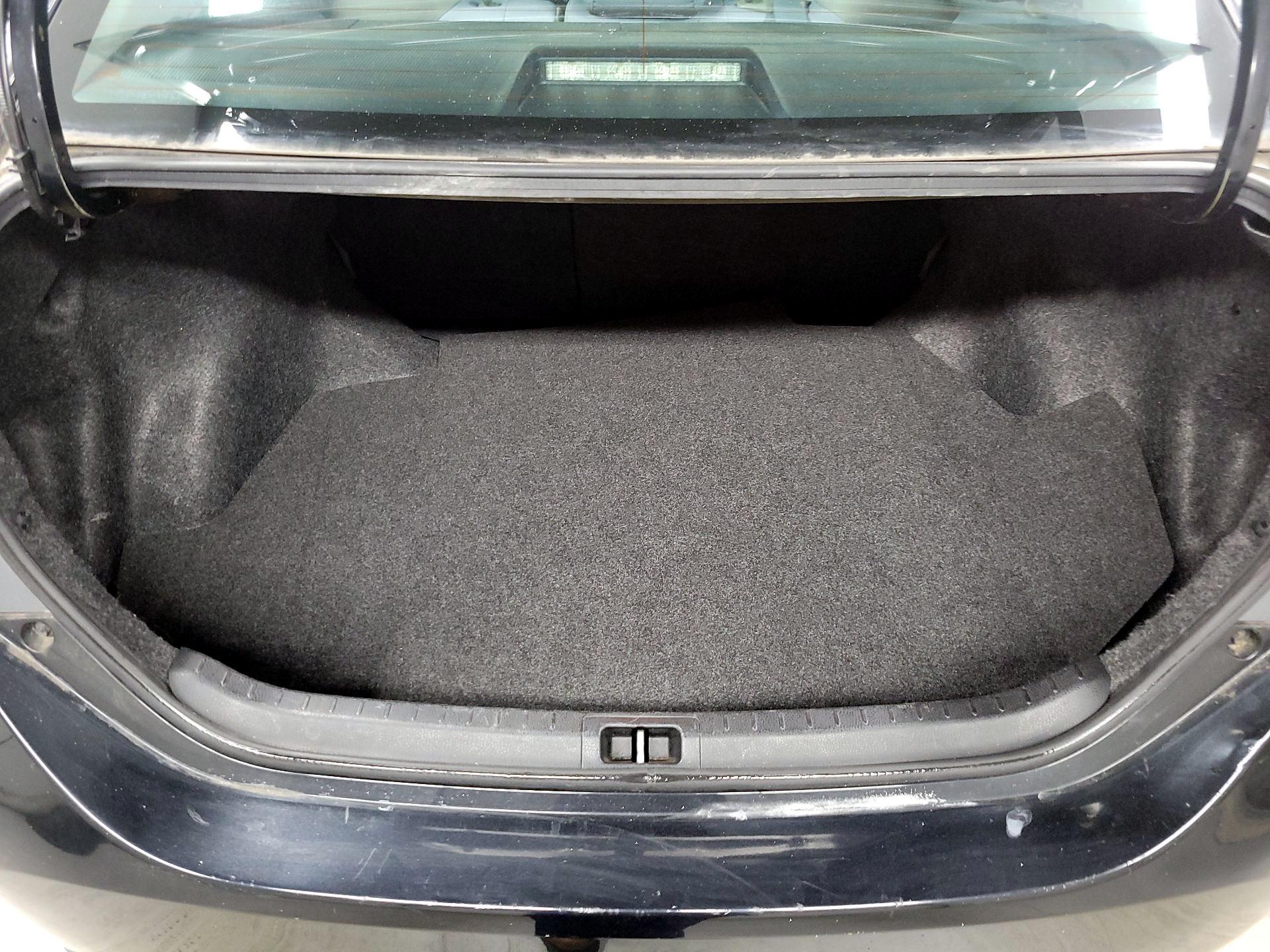 Thumbnail: 2016 Toyota Corolla - 17