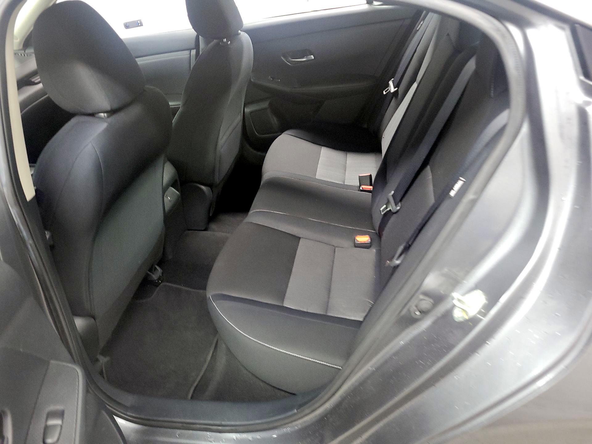 Thumbnail: 2022 Nissan Sentra - 18