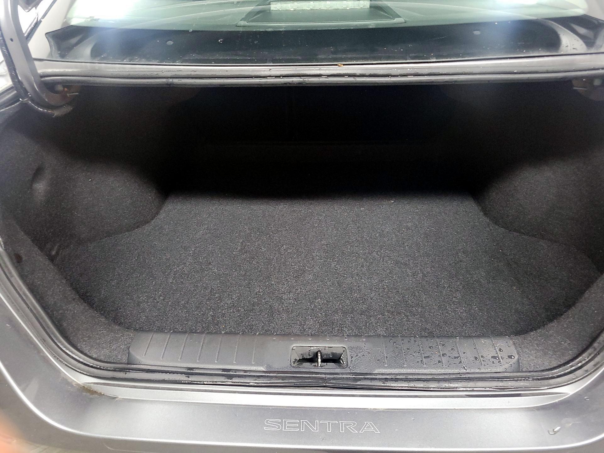 Thumbnail: 2022 Nissan Sentra - 19