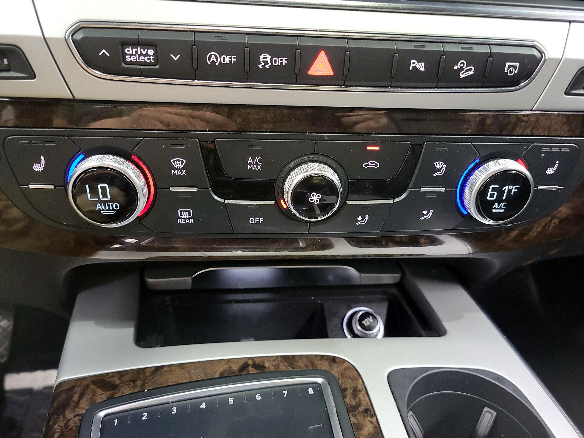 Thumbnail: 2019 Audi Q7 - 17