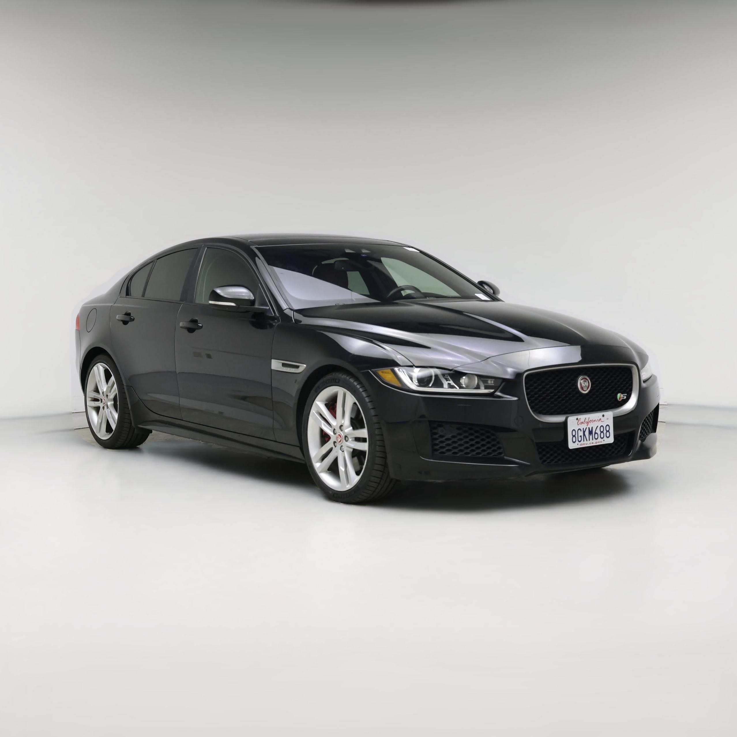Thumbnail: 2018 Jaguar XE - 1