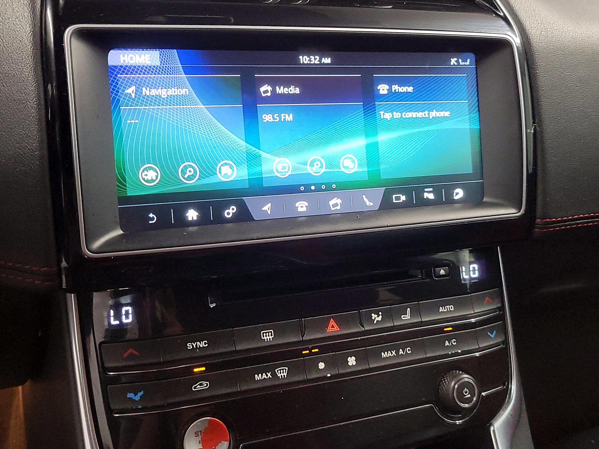 Thumbnail: 2018 Jaguar XE - 14