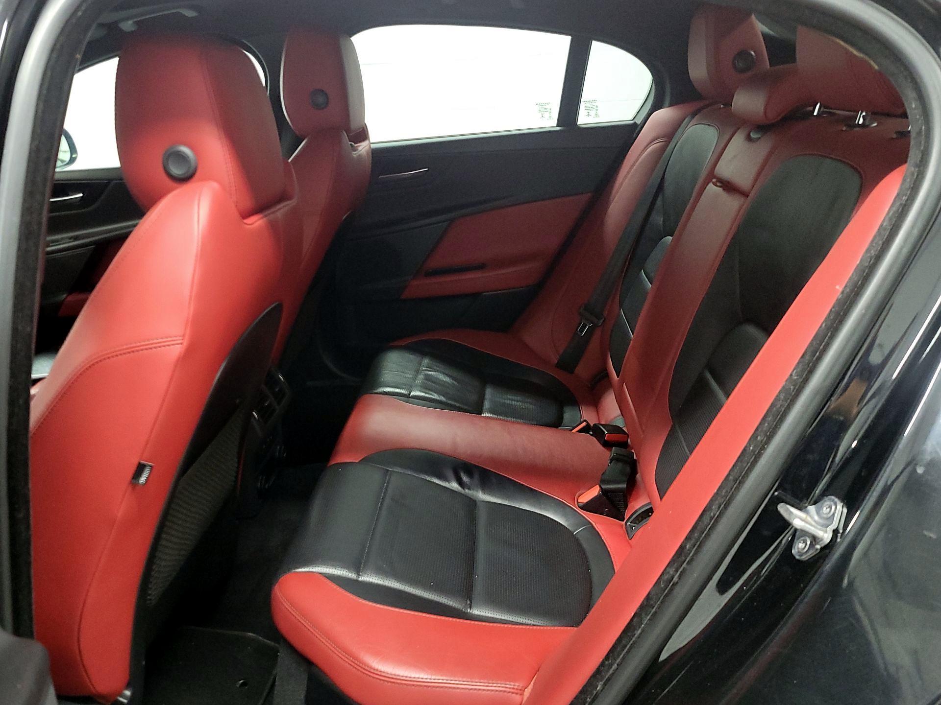 Thumbnail: 2018 Jaguar XE - 18