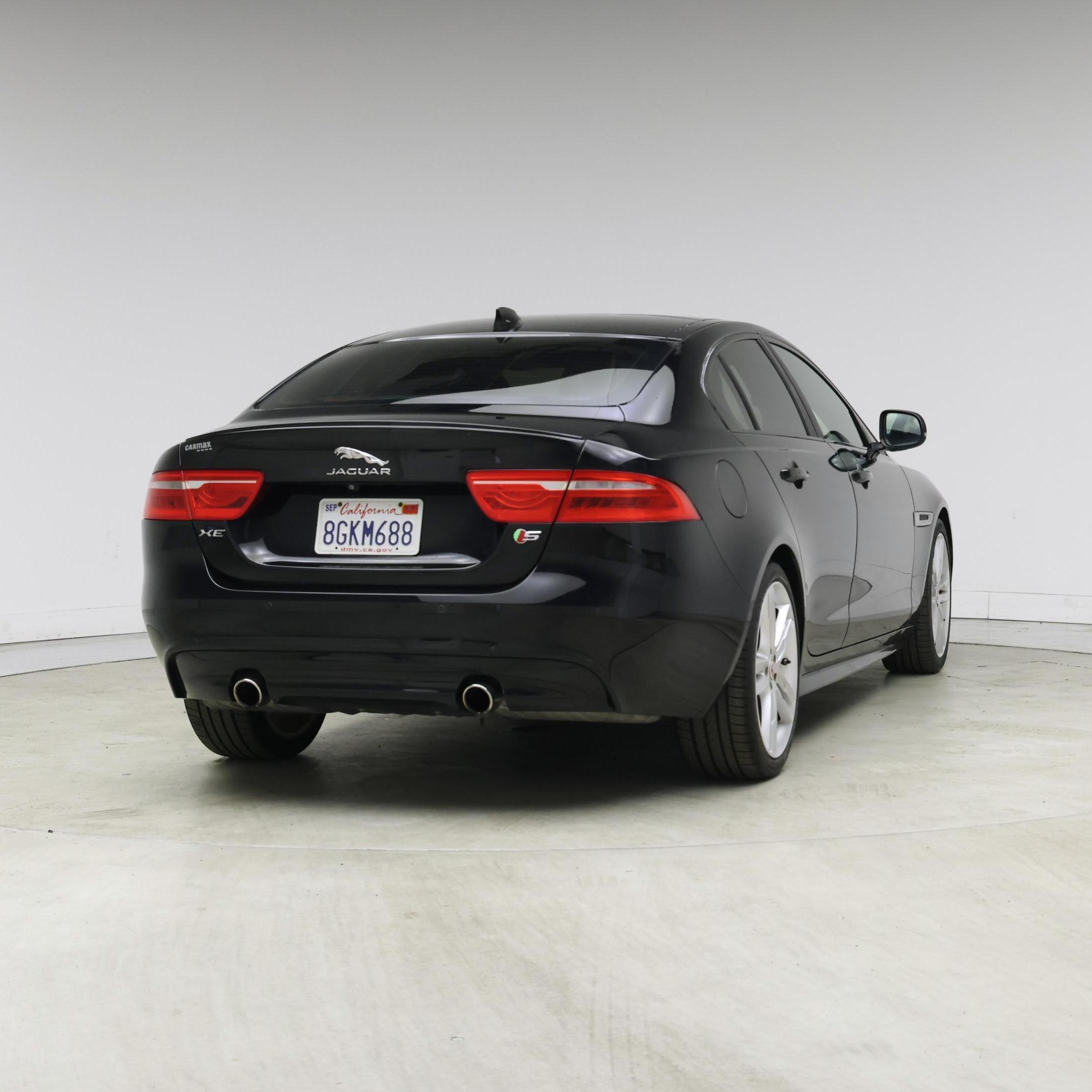 Thumbnail: 2018 Jaguar XE - 8